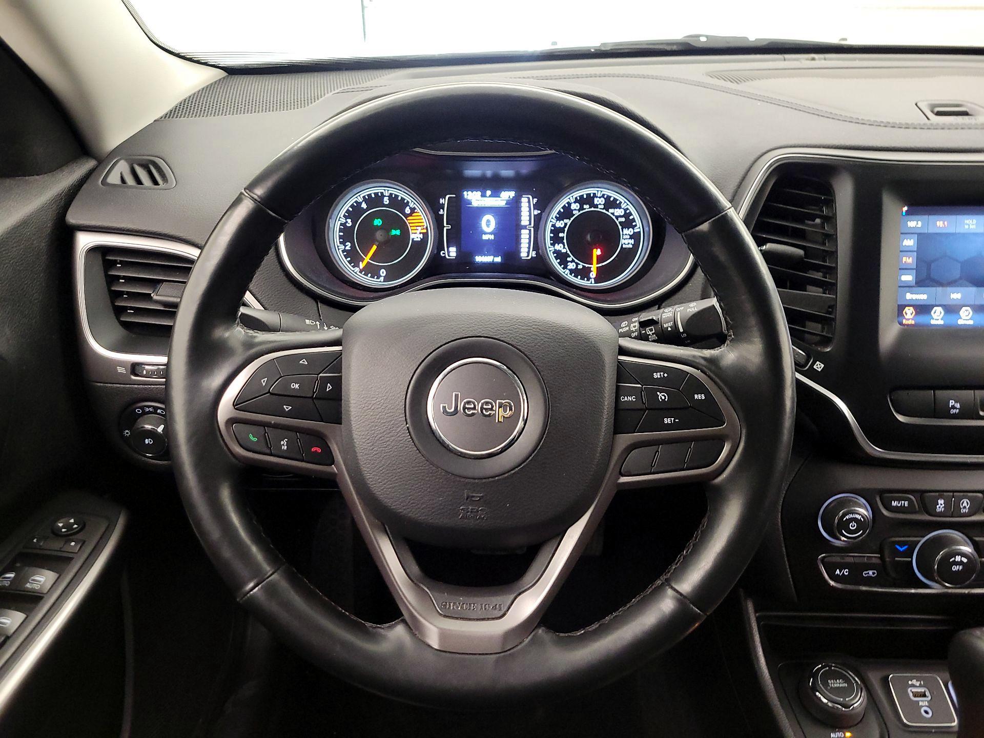 Thumbnail: 2021 Jeep Cherokee - 10