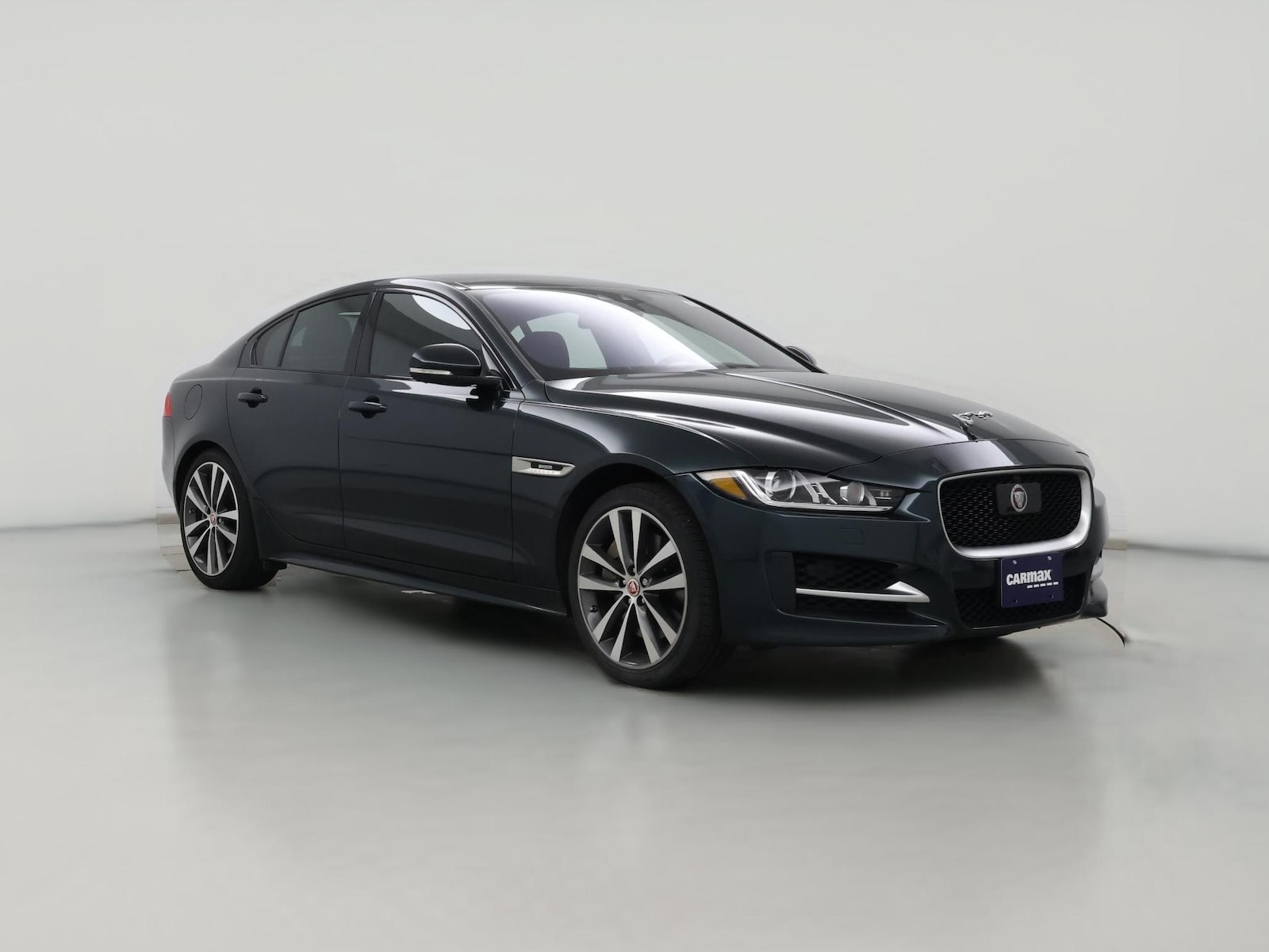 2017 Jaguar XE R-Sport