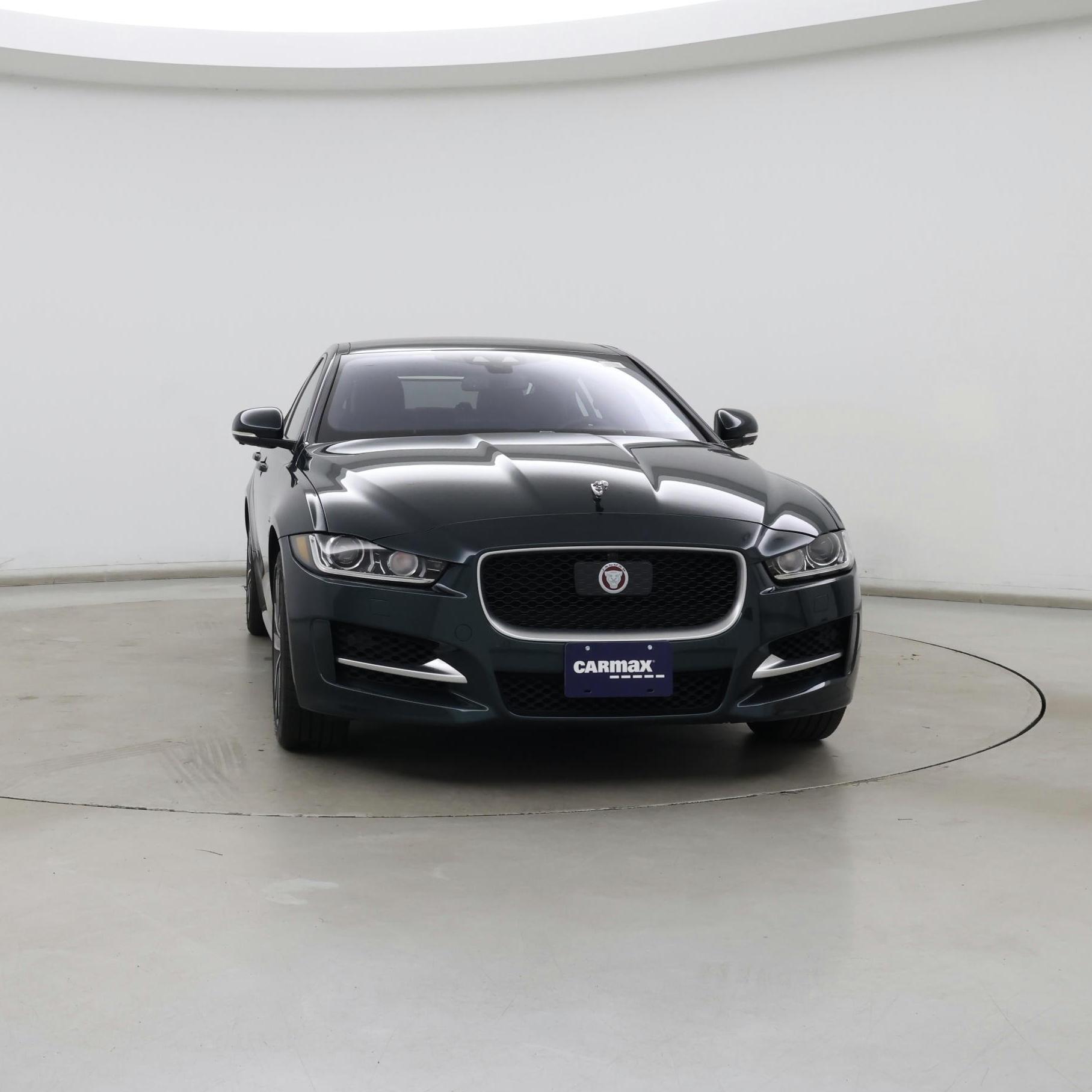 Thumbnail: 2017 Jaguar XE - 5