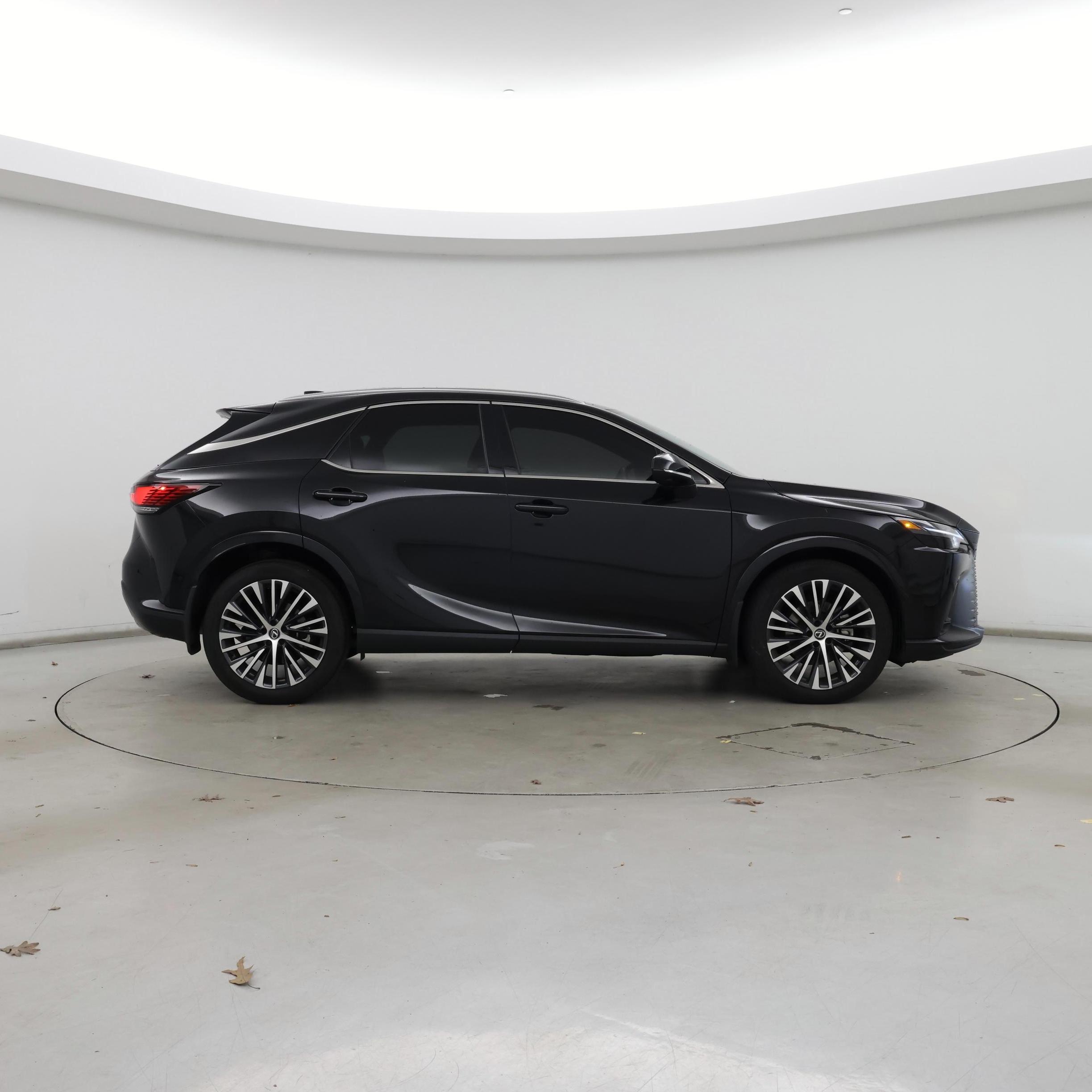 Thumbnail: 2023 Lexus RX - 7