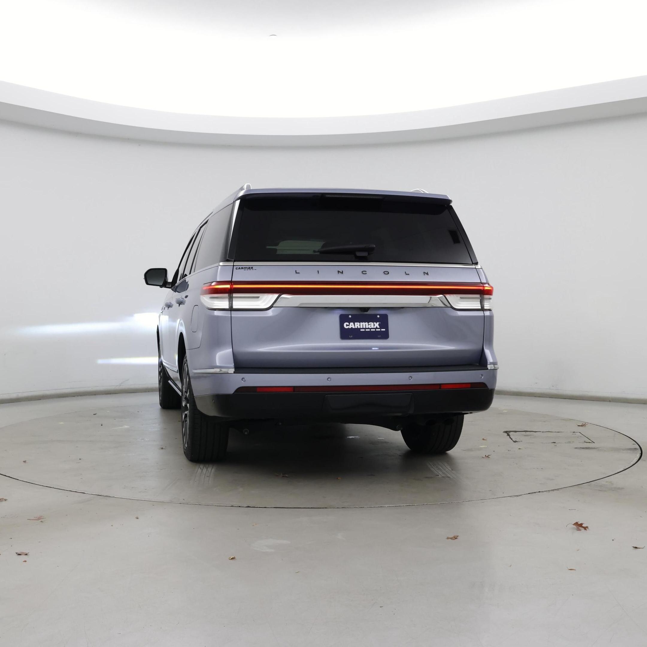 Thumbnail: 2023 Lincoln Navigator - 6