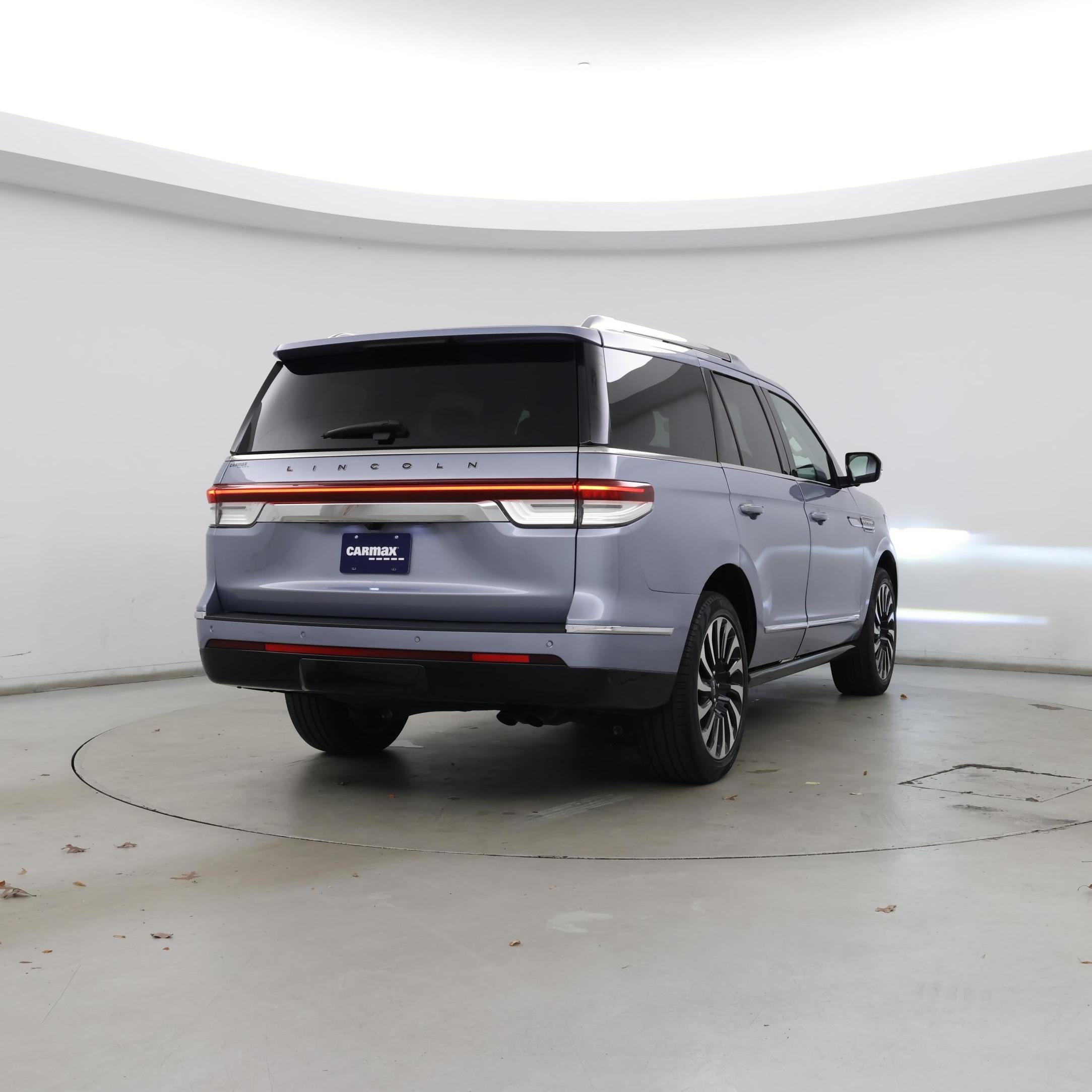 Thumbnail: 2023 Lincoln Navigator - 8