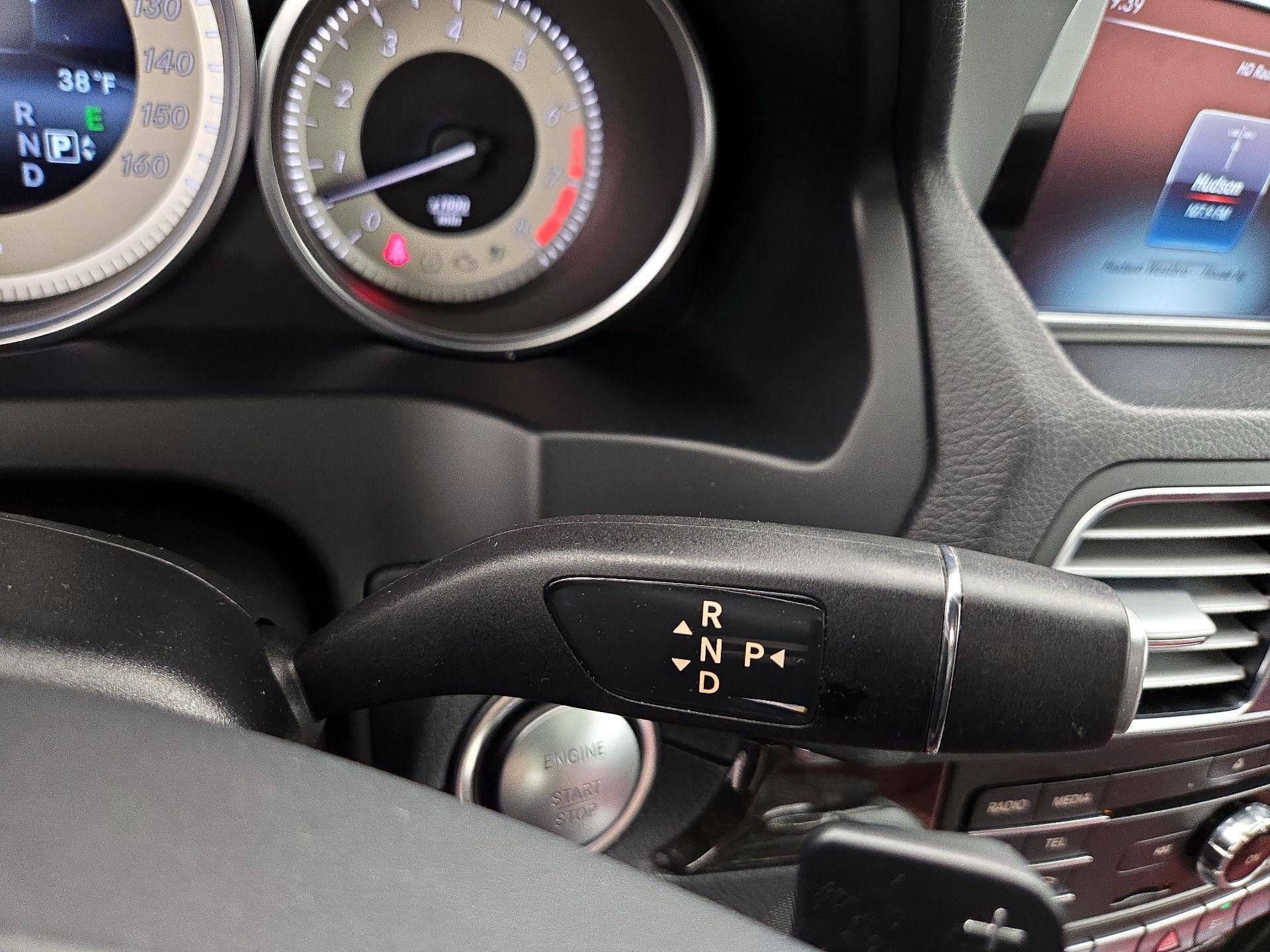 Thumbnail: 2016 Mercedes-Benz E-Class - 17