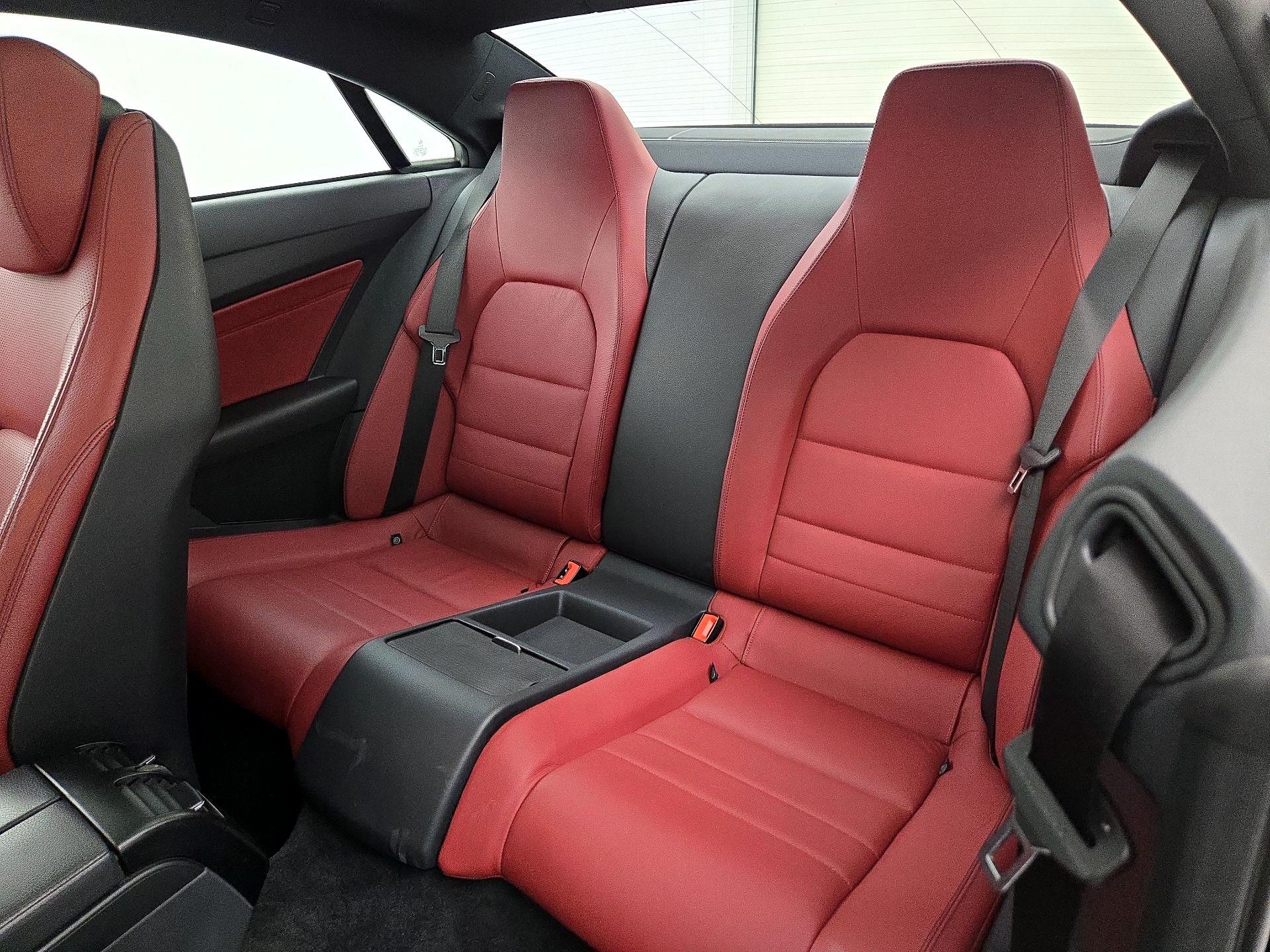 Thumbnail: 2016 Mercedes-Benz E-Class - 20