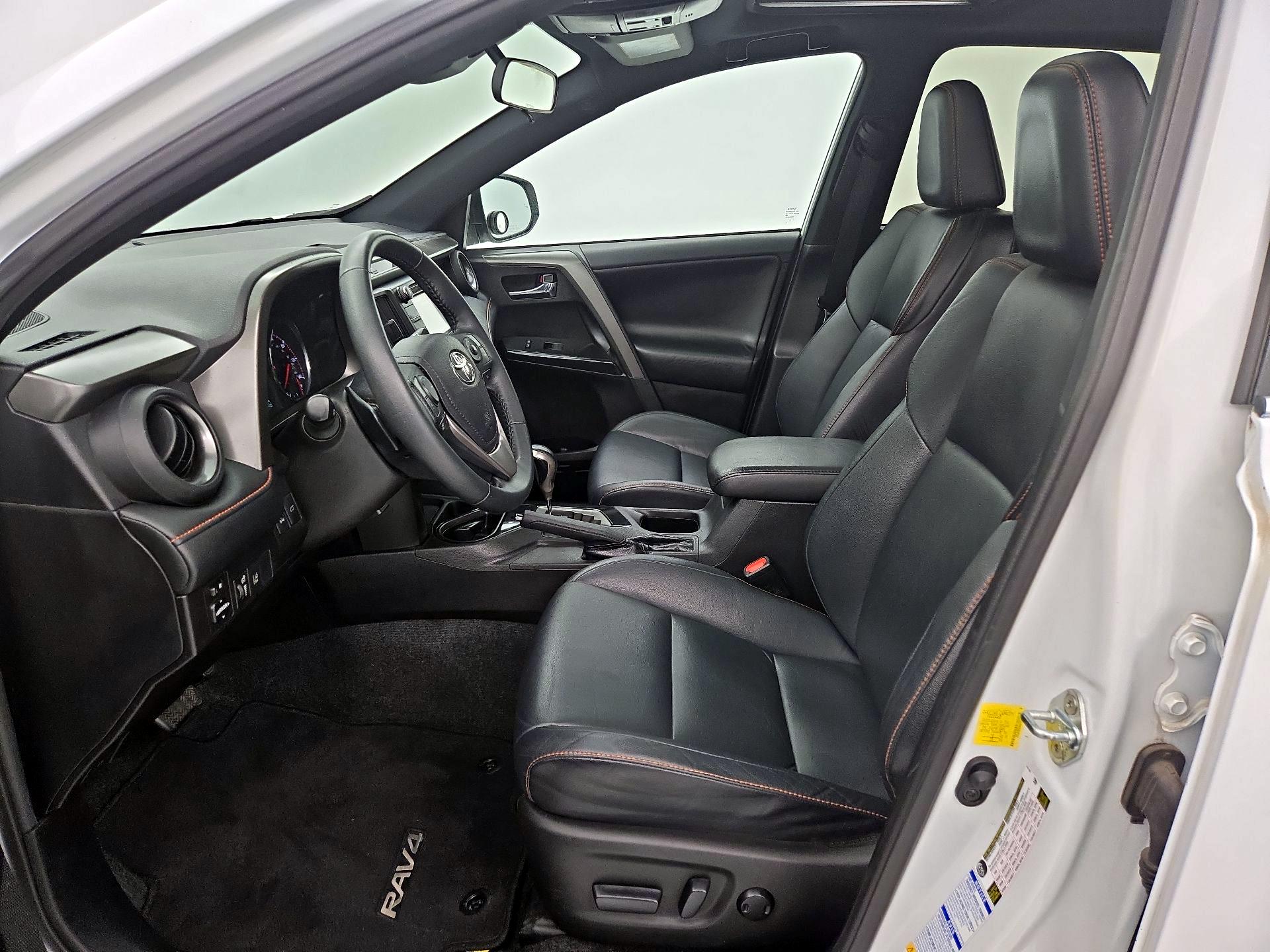 Thumbnail: 2017 Toyota RAV4 - 11