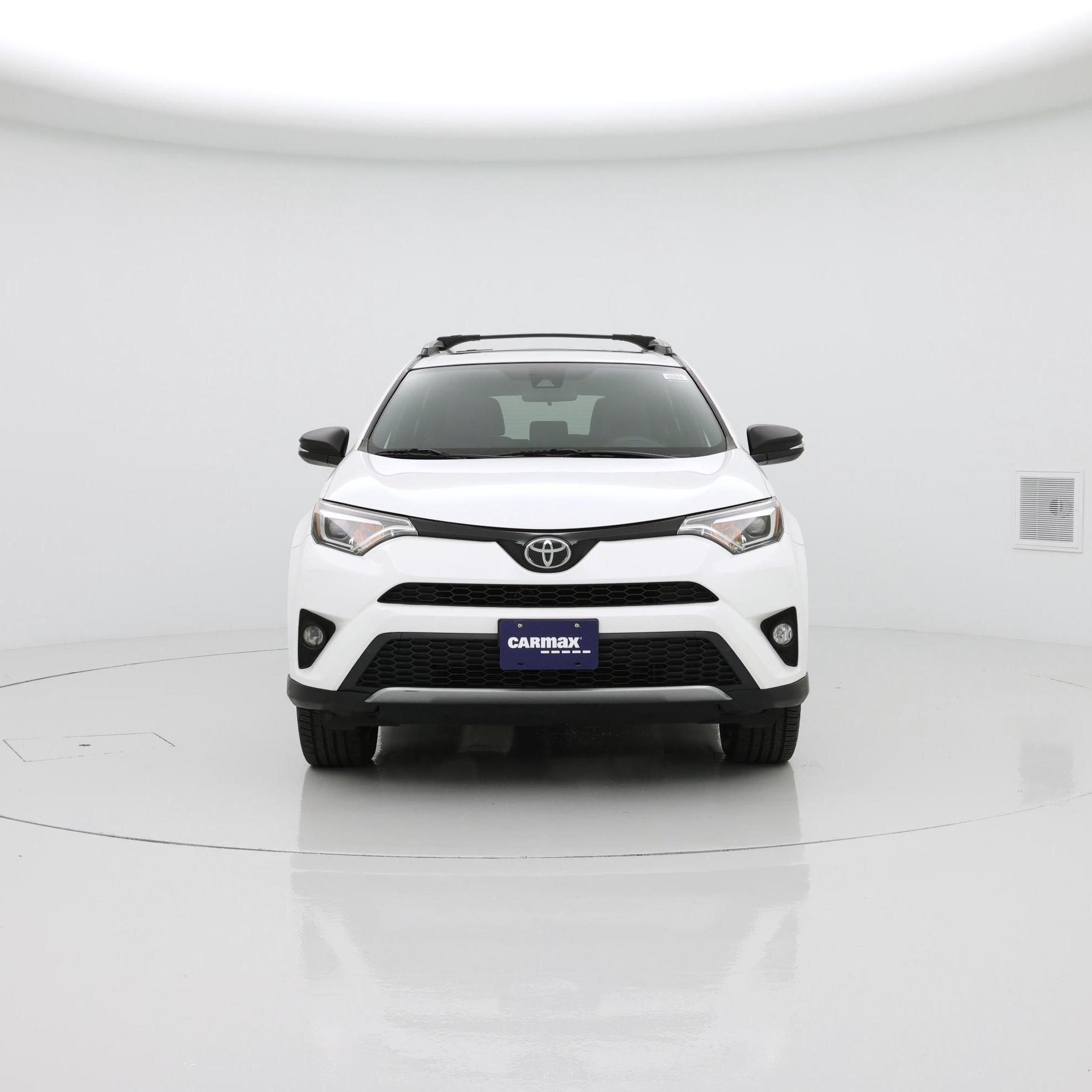 Thumbnail: 2017 Toyota RAV4 - 5