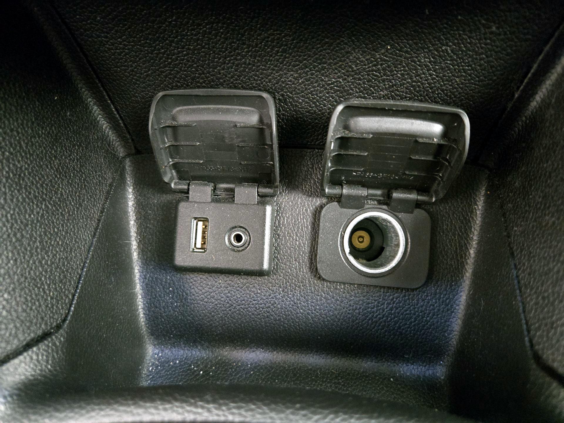 Thumbnail: 2016 Chevrolet Cruze - 18