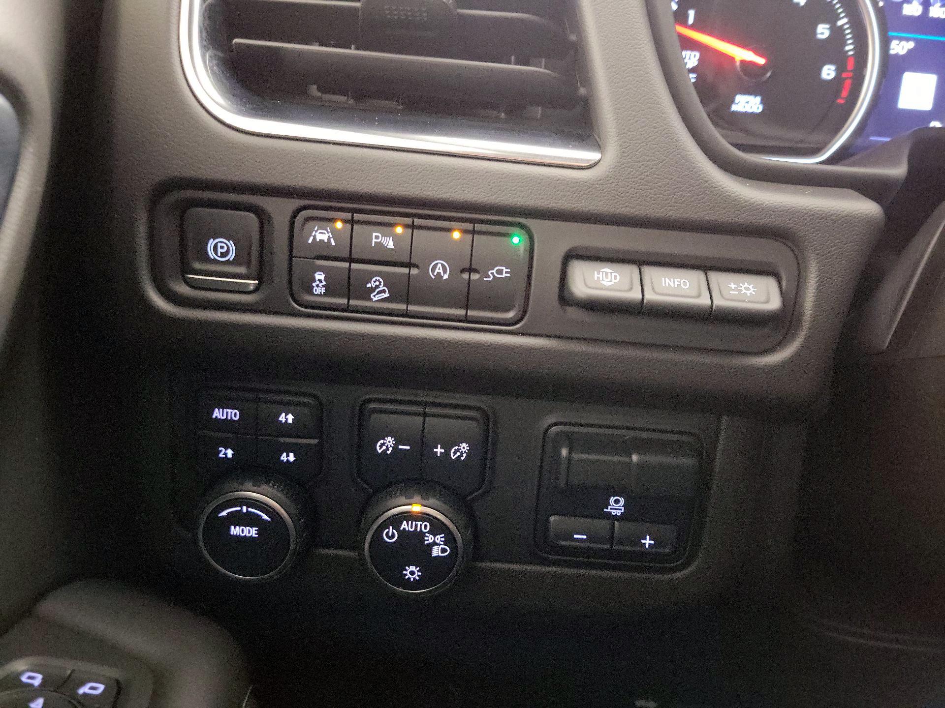 Thumbnail: 2021 Chevrolet Suburban - 13