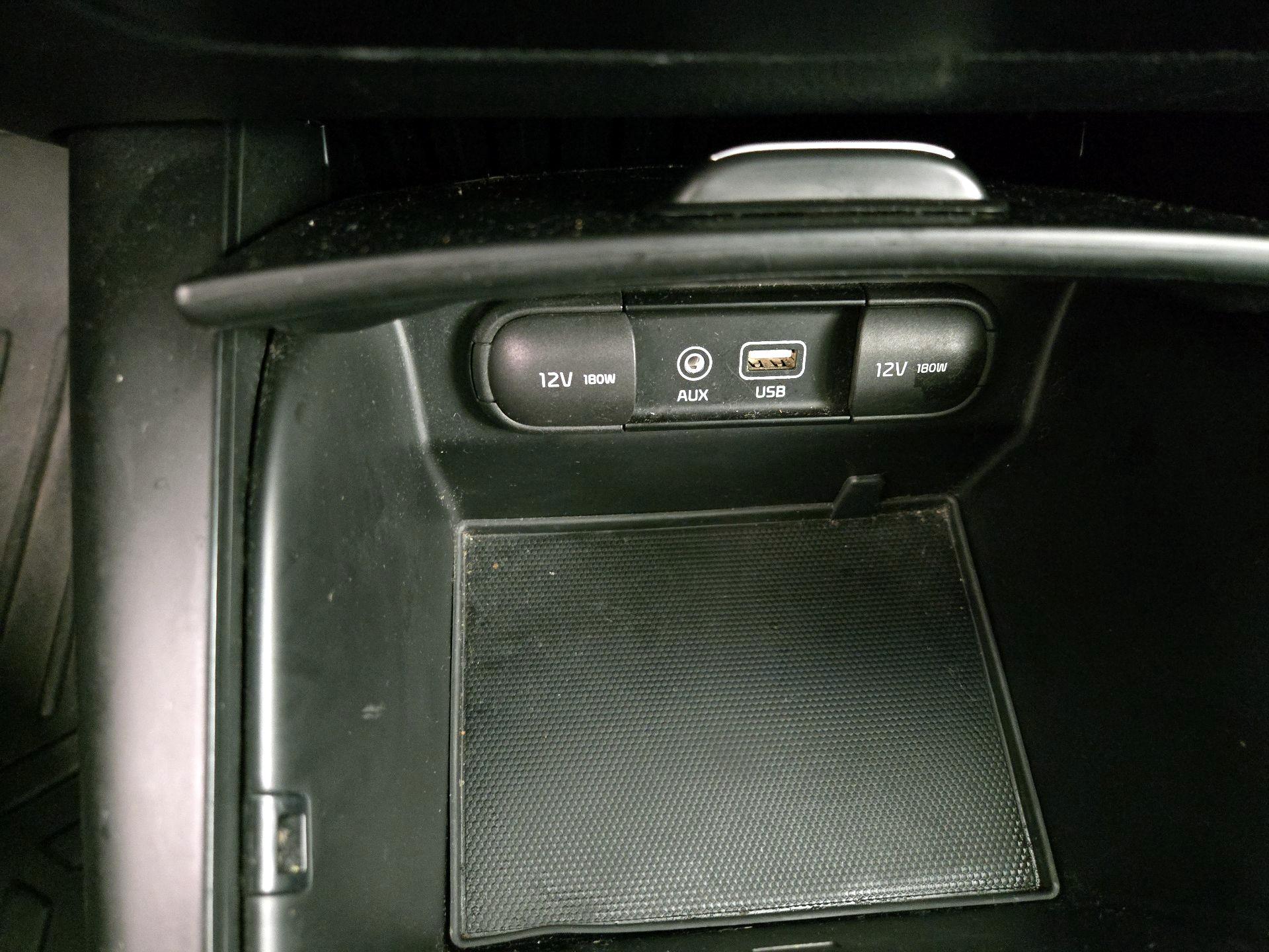 Thumbnail: 2017 Kia Sorento - 18