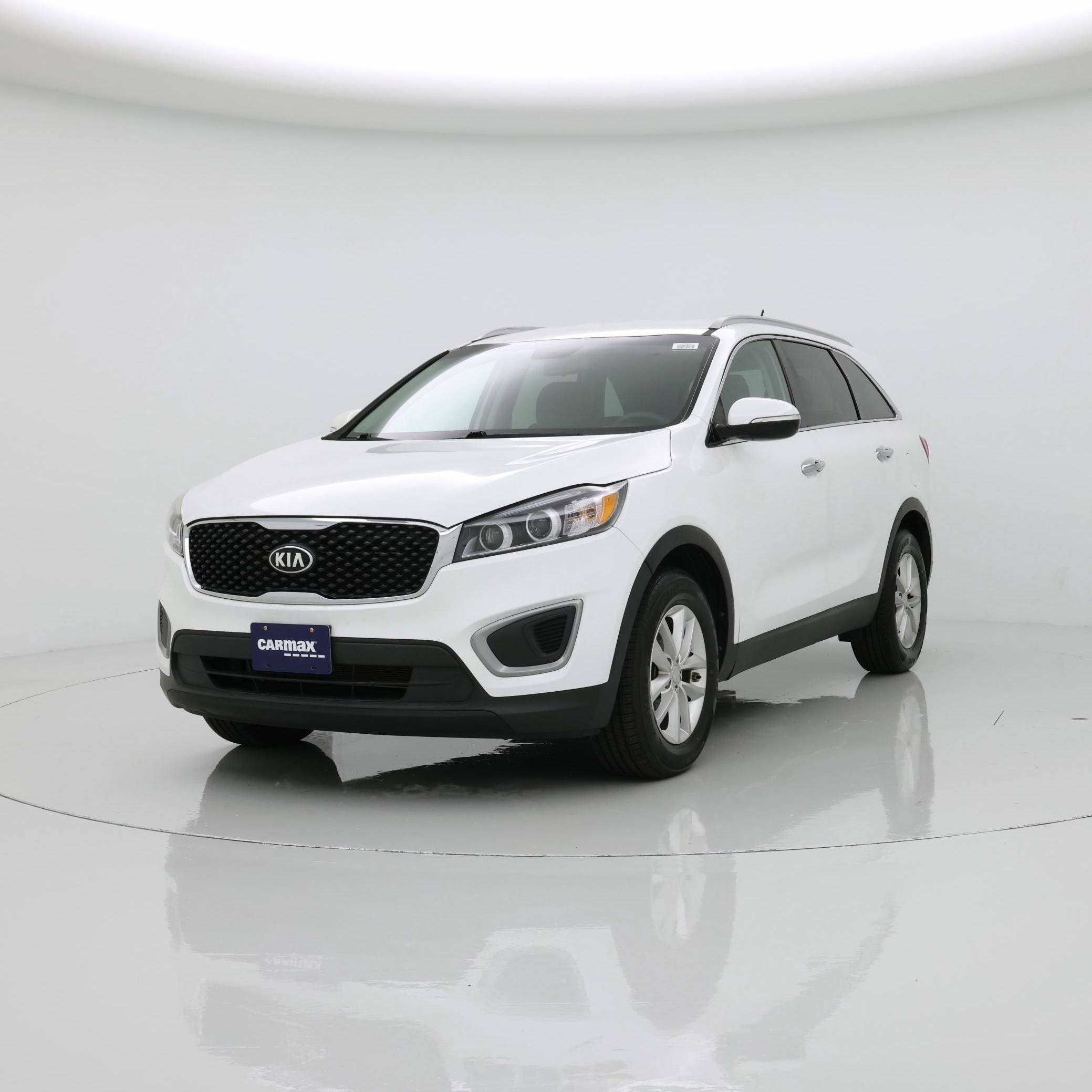 Thumbnail: 2017 Kia Sorento - 4