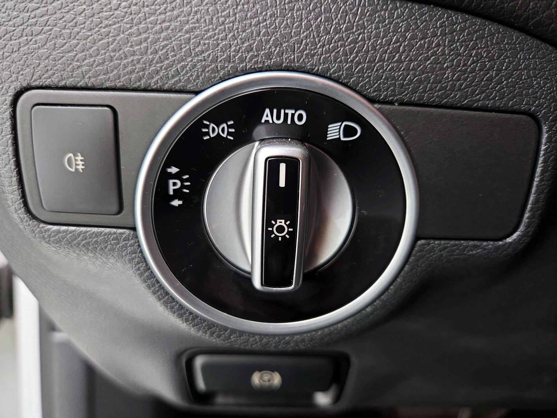 Thumbnail: 2018 Mercedes-Benz CLA - 13