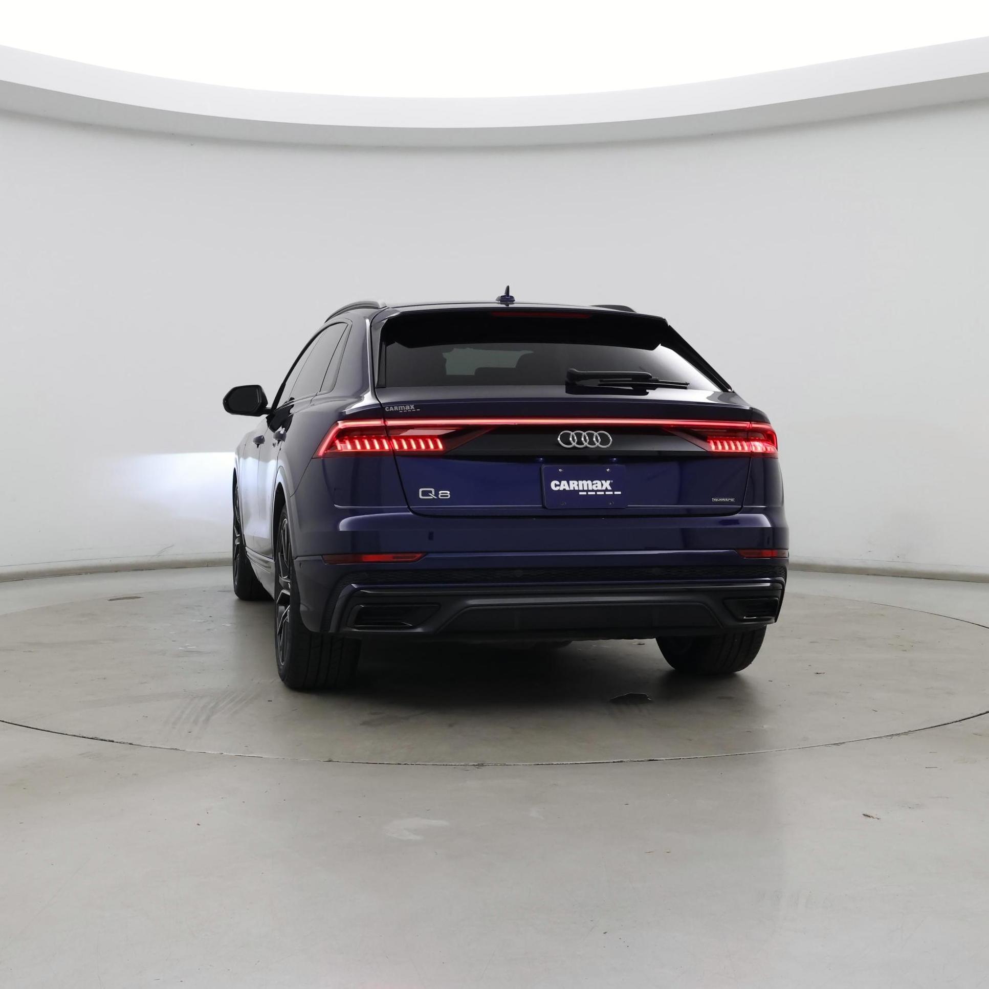 Thumbnail: 2023 Audi Q8 - 6