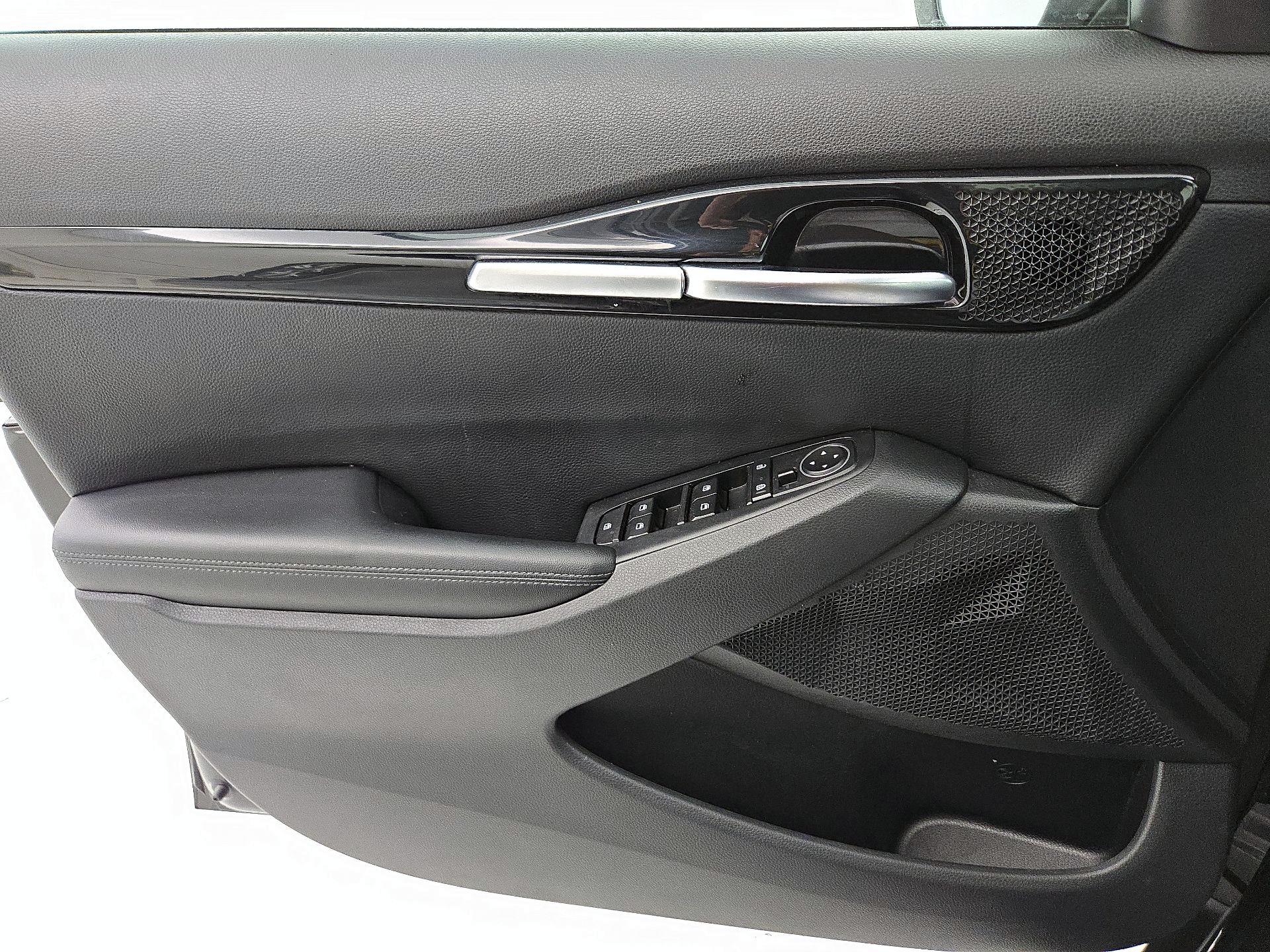 Thumbnail: 2021 Kia Seltos - 12