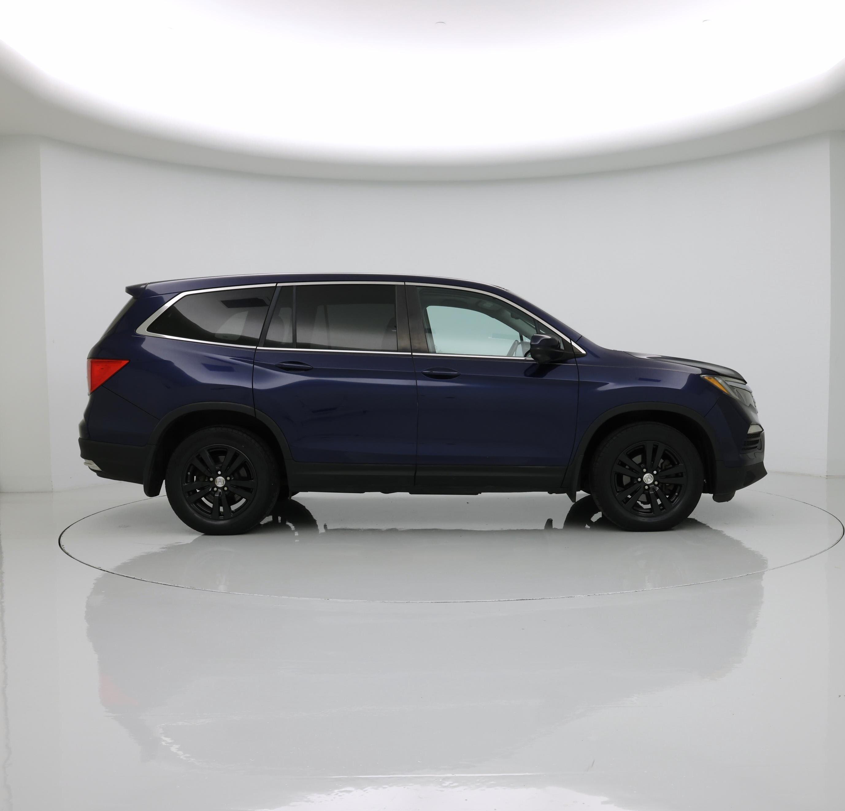 Thumbnail: 2016 Honda Pilot - 7