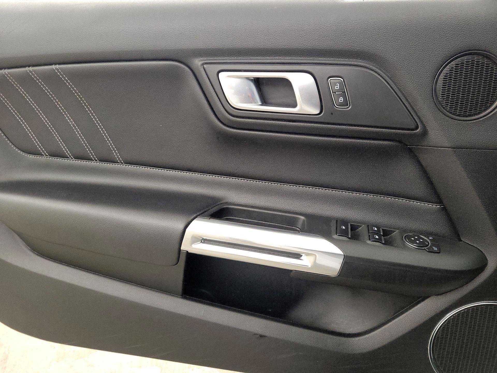 Thumbnail: 2022 Ford Mustang - 12