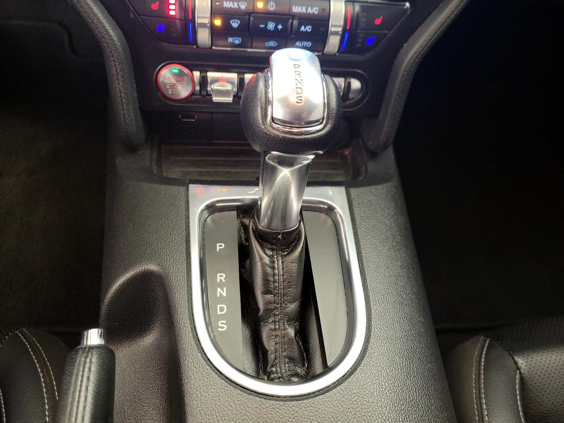 Thumbnail: 2022 Ford Mustang - 17