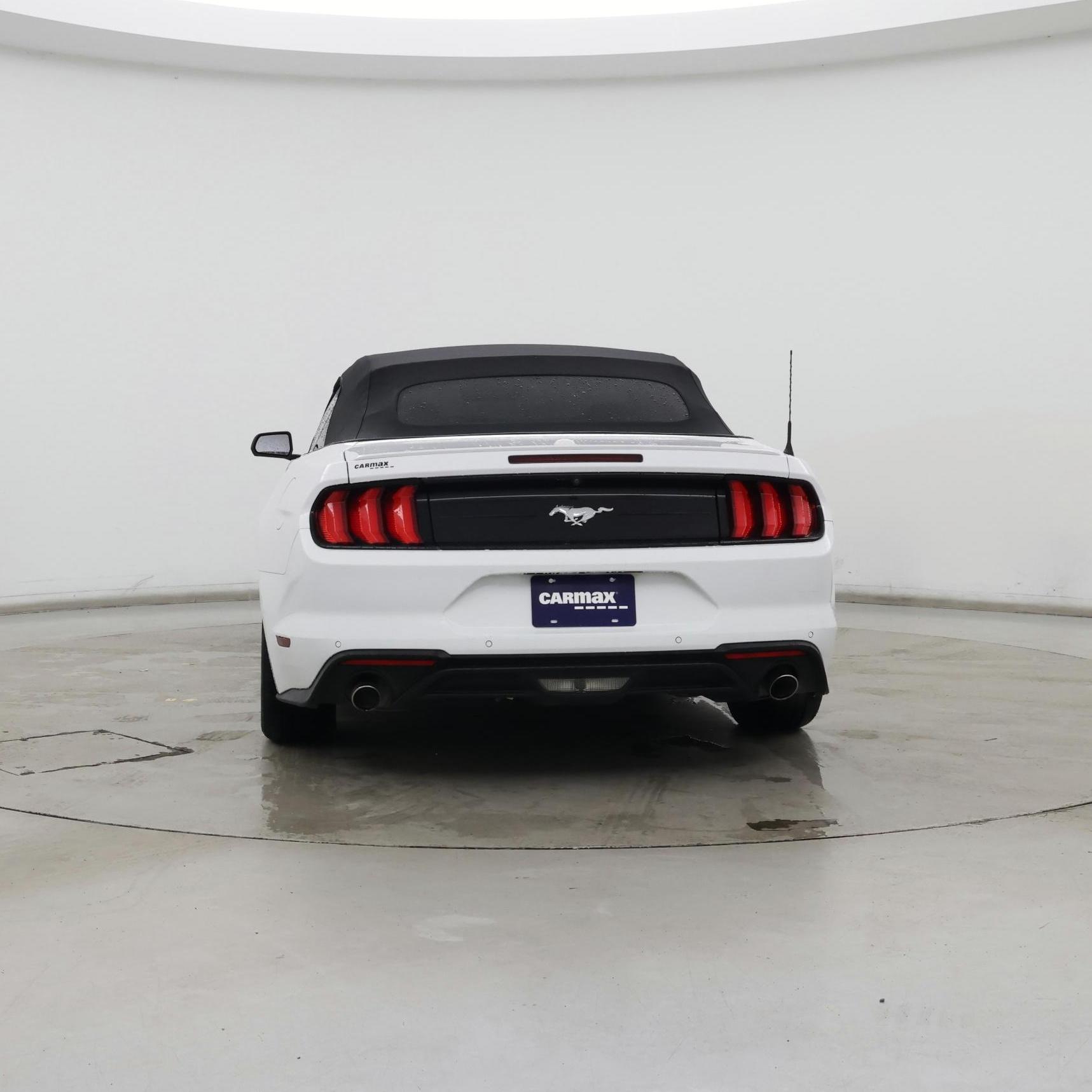 Thumbnail: 2022 Ford Mustang - 6