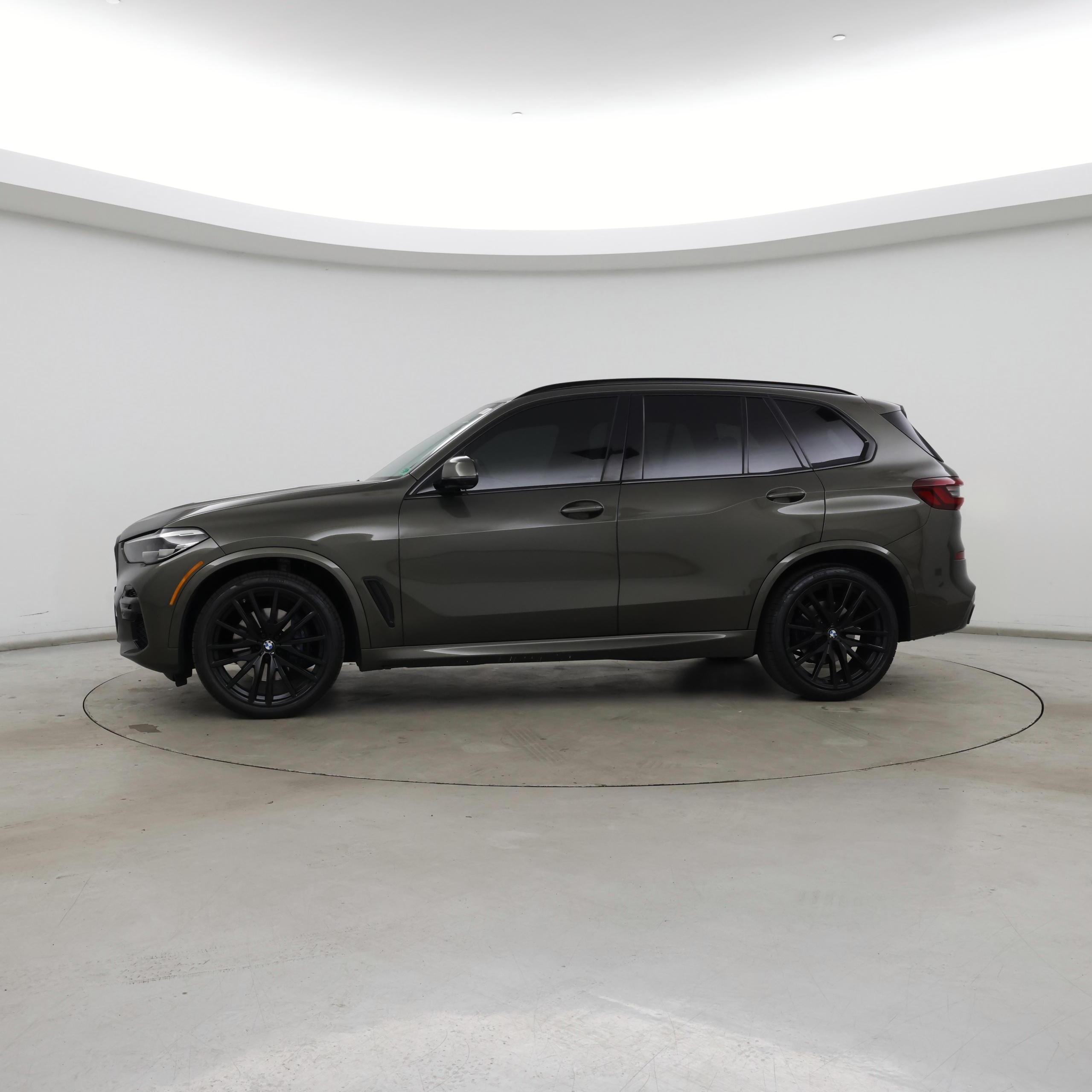 Thumbnail: 2022 BMW X5 - 3