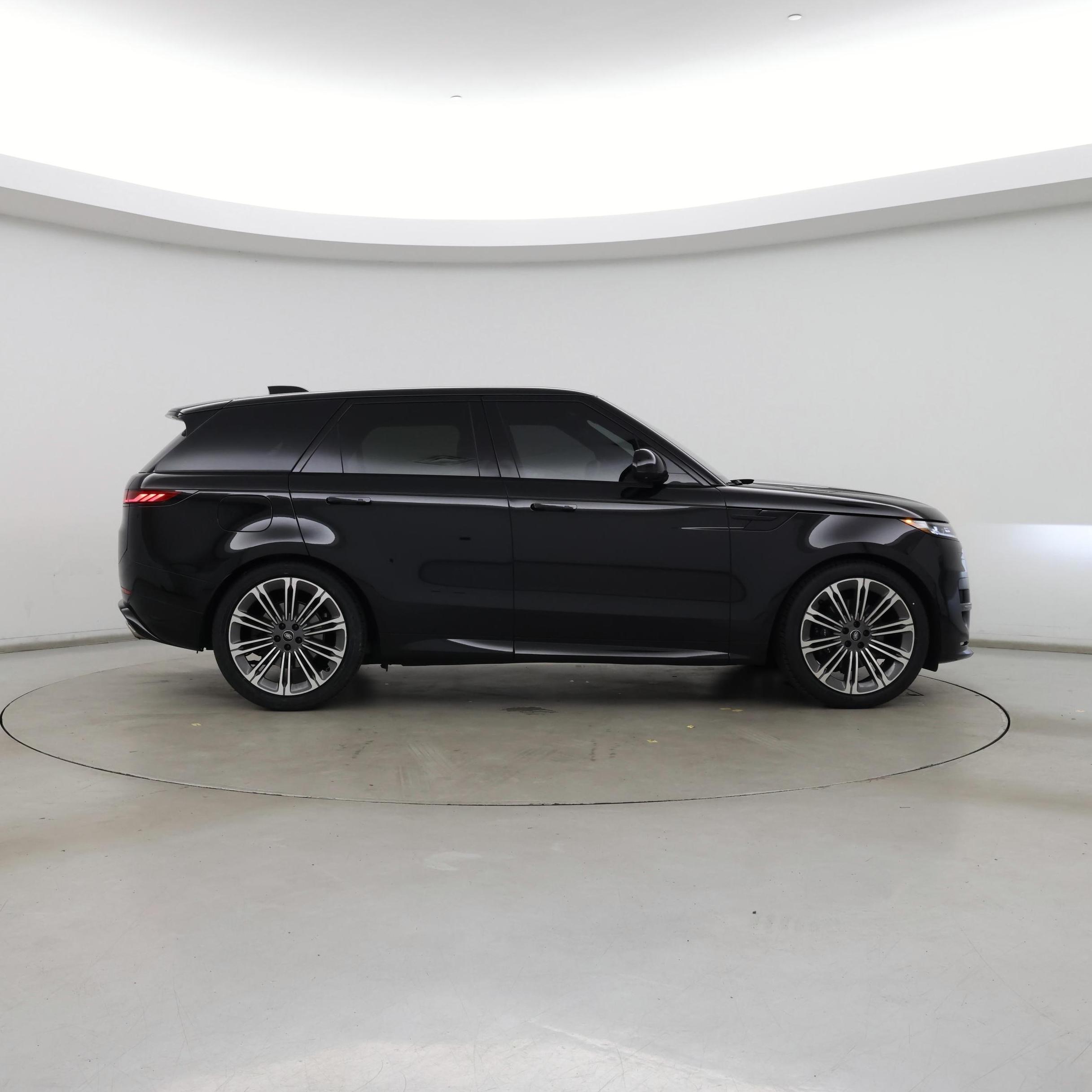 Thumbnail: 2024 Land Rover Range Rover Sport - 7