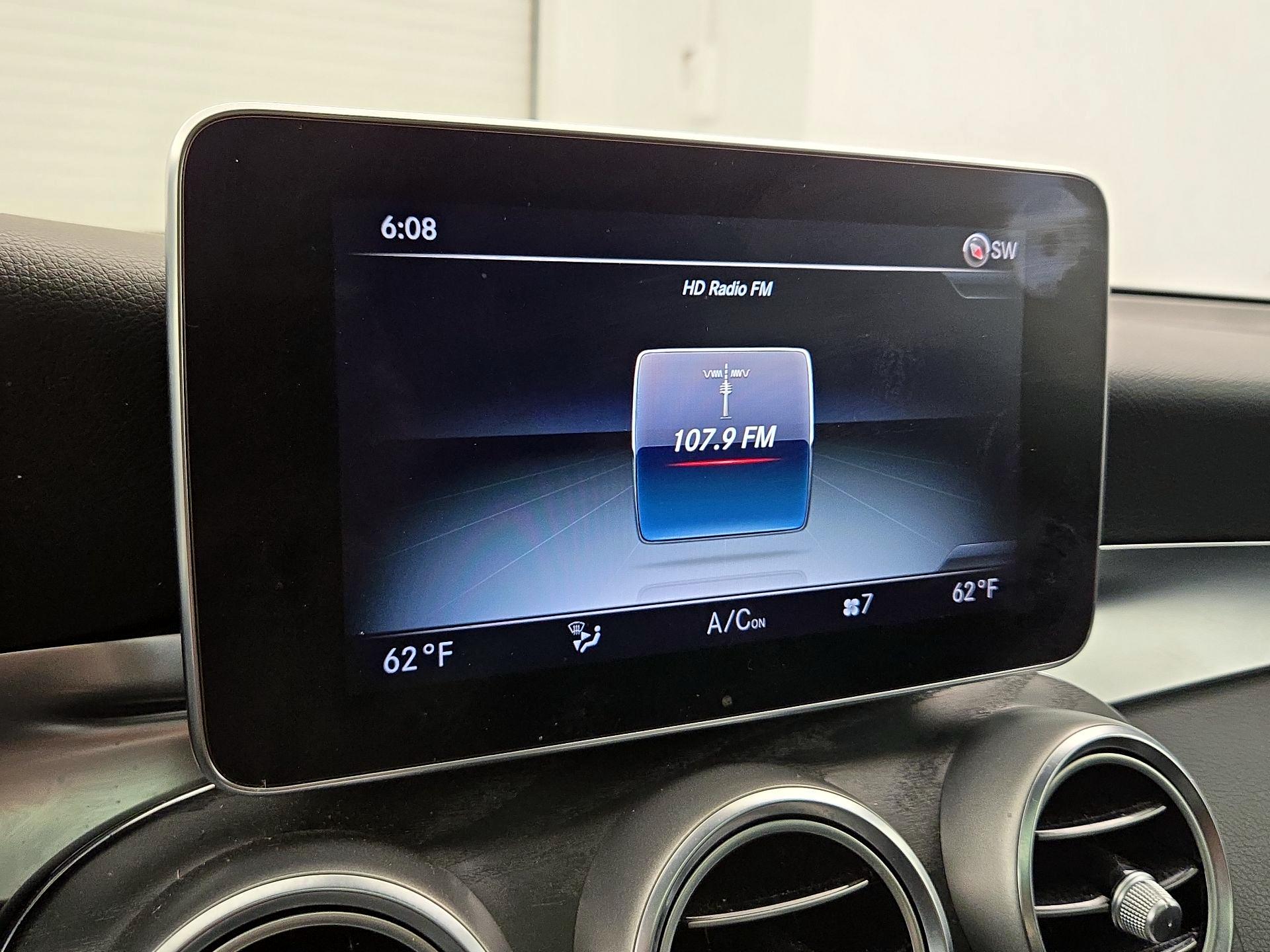 Thumbnail: 2018 Mercedes-Benz GLC - 16