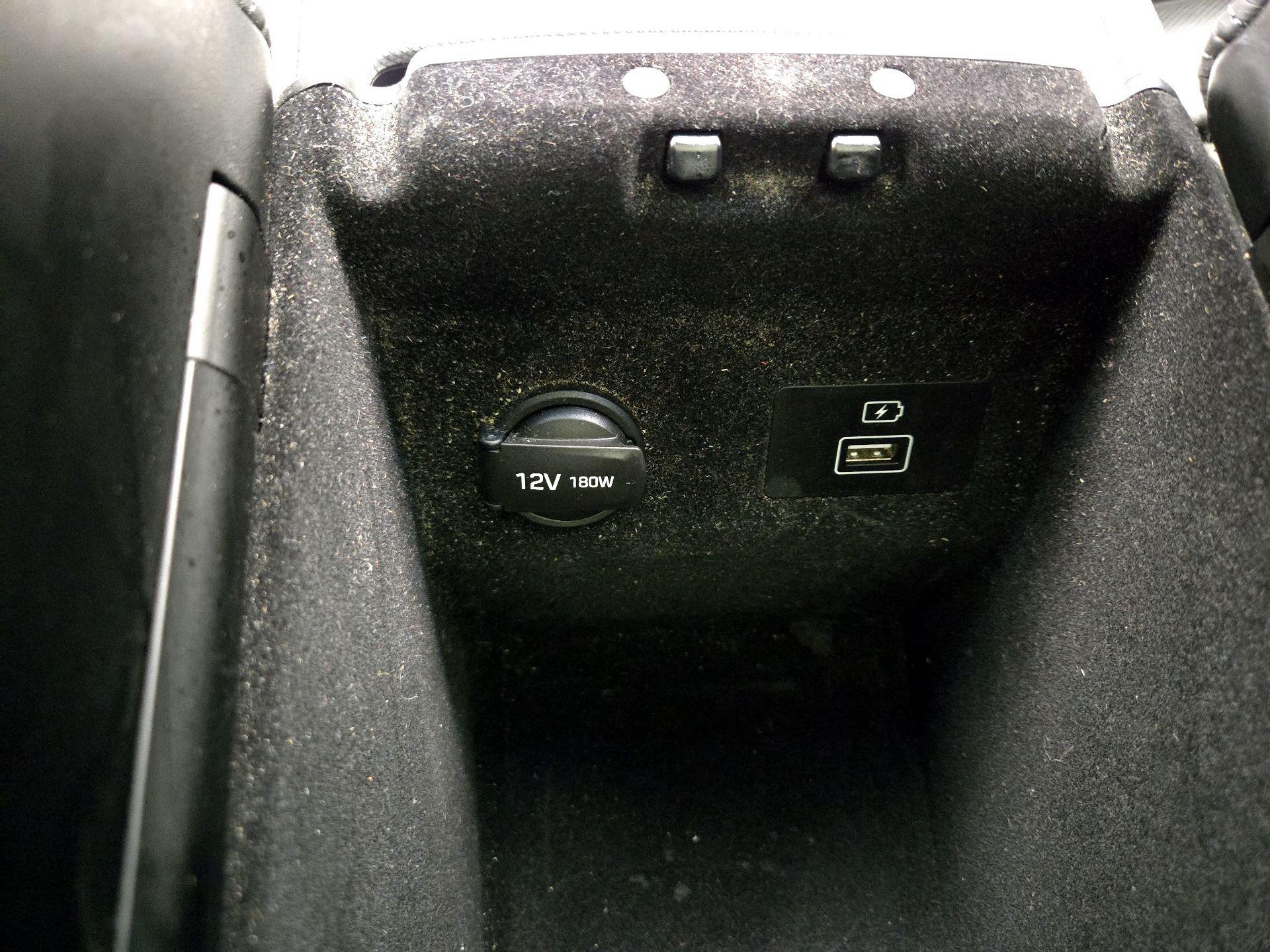 Thumbnail: 2018 Genesis G80 - 18