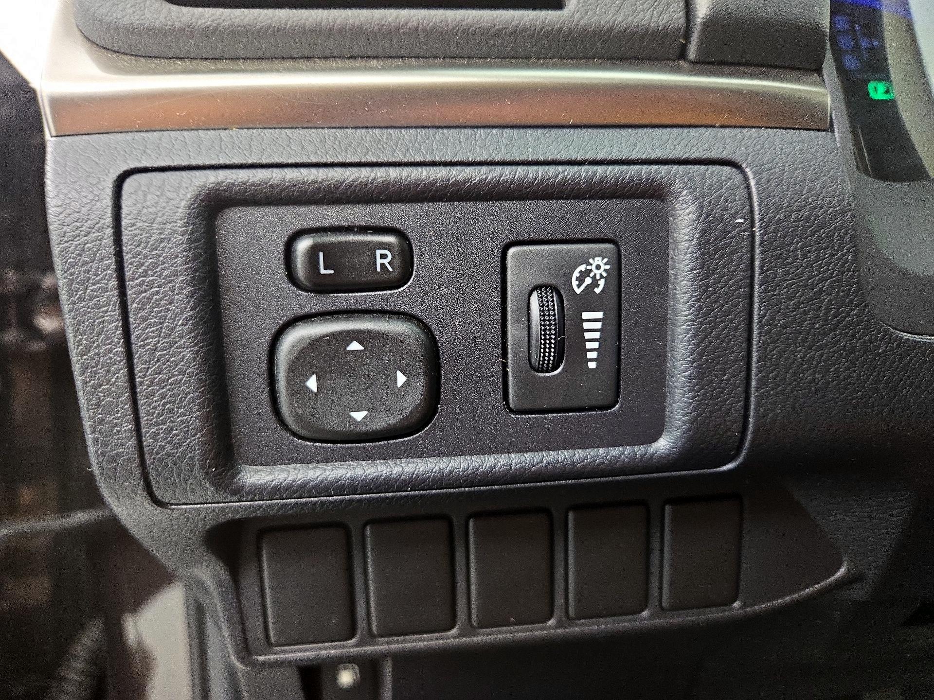 Thumbnail: 2015 Lexus CT - 13