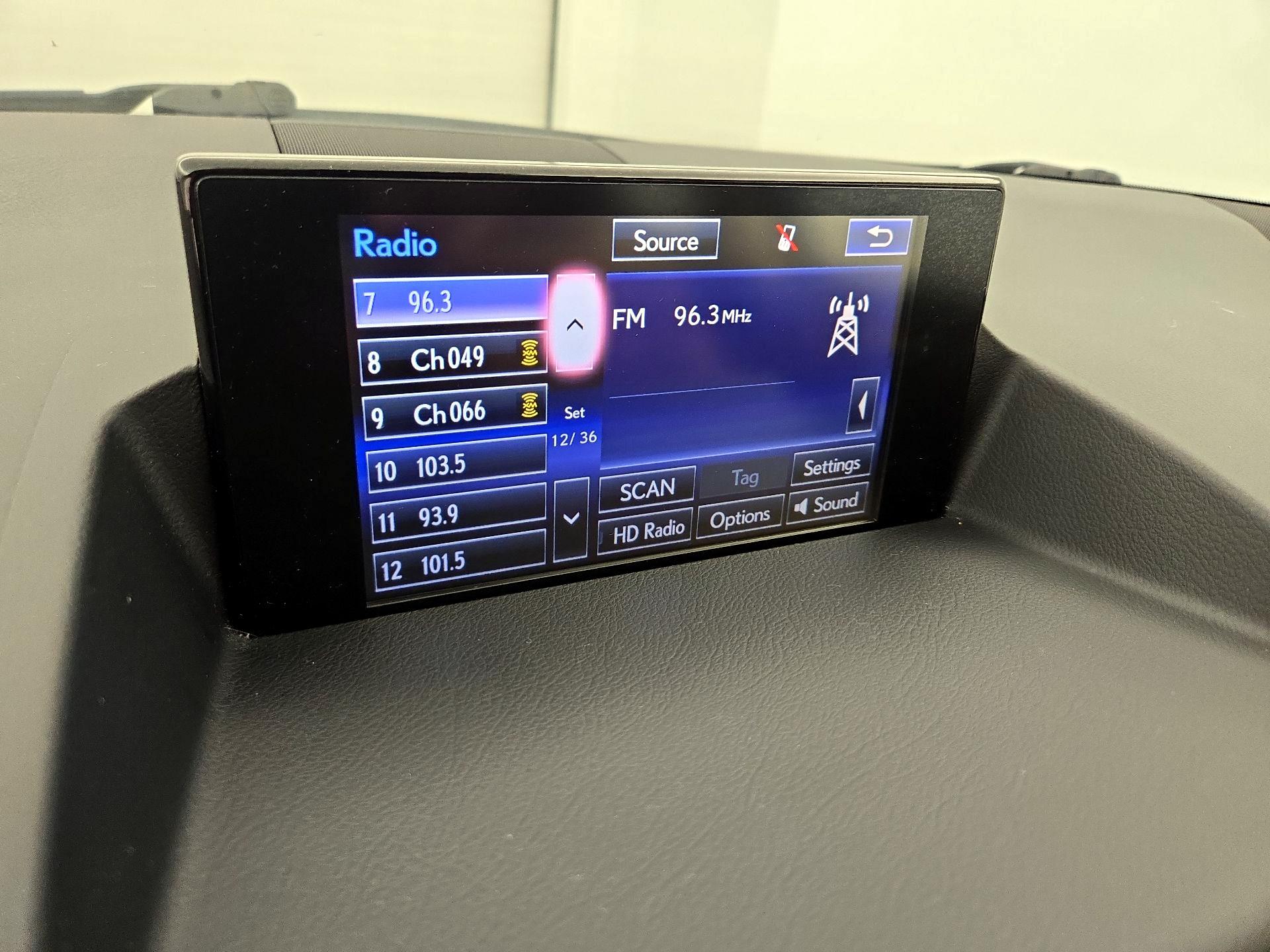 Thumbnail: 2015 Lexus CT - 15