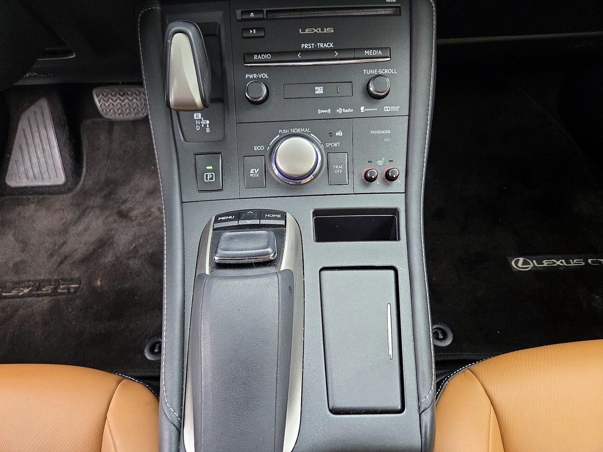 Thumbnail: 2015 Lexus CT - 17