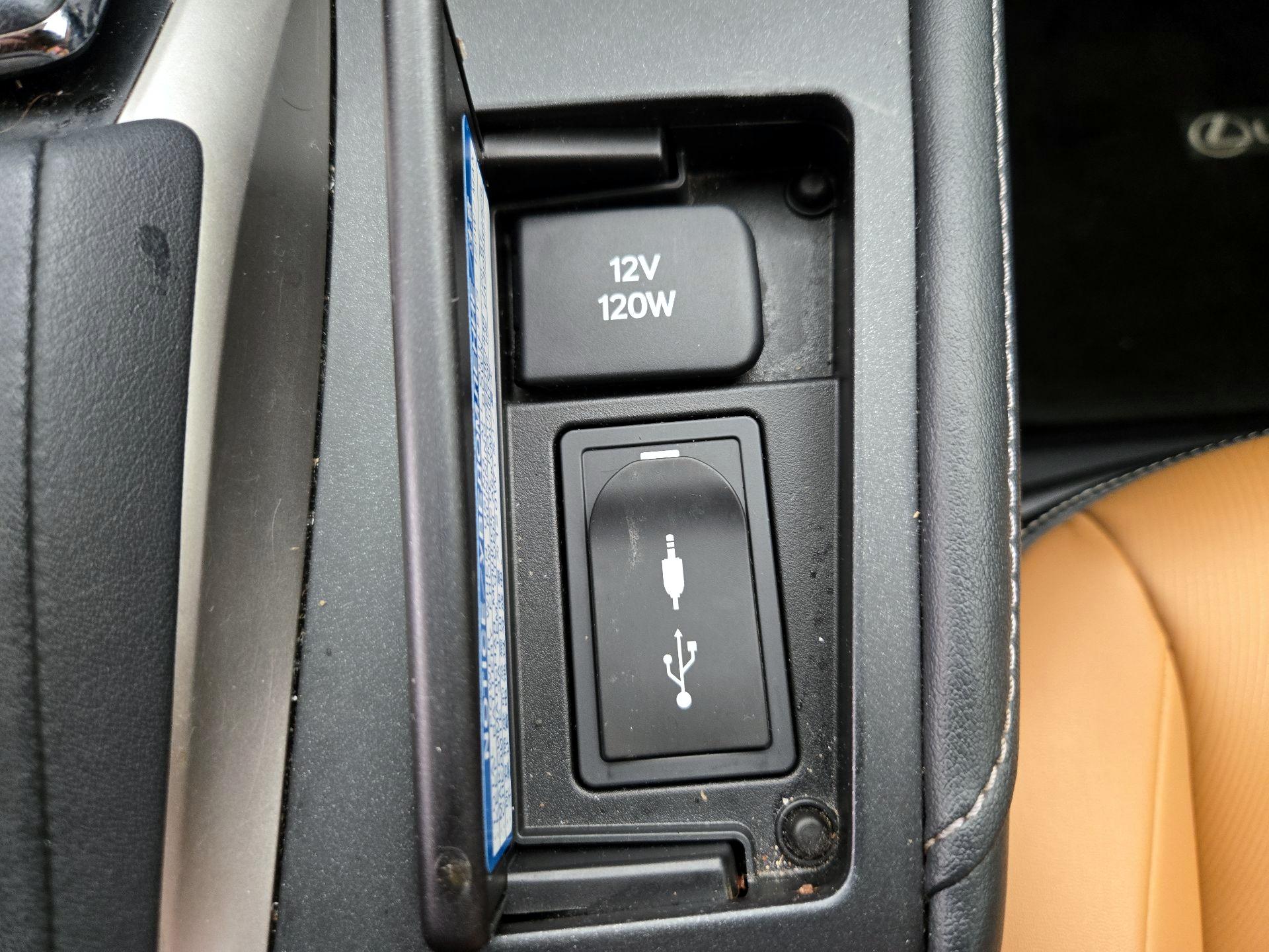 Thumbnail: 2015 Lexus CT - 18