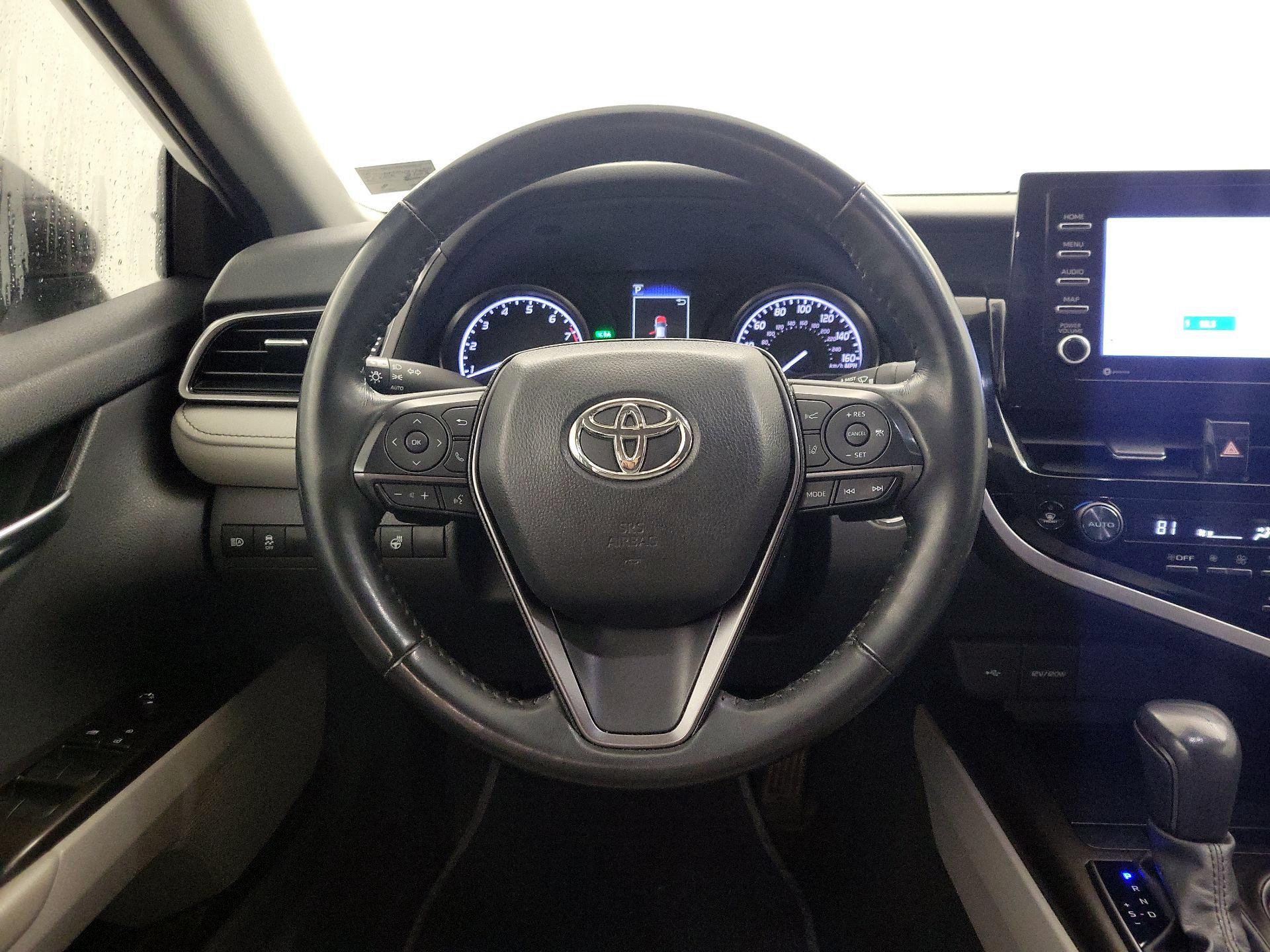 Thumbnail: 2023 Toyota Camry - 10