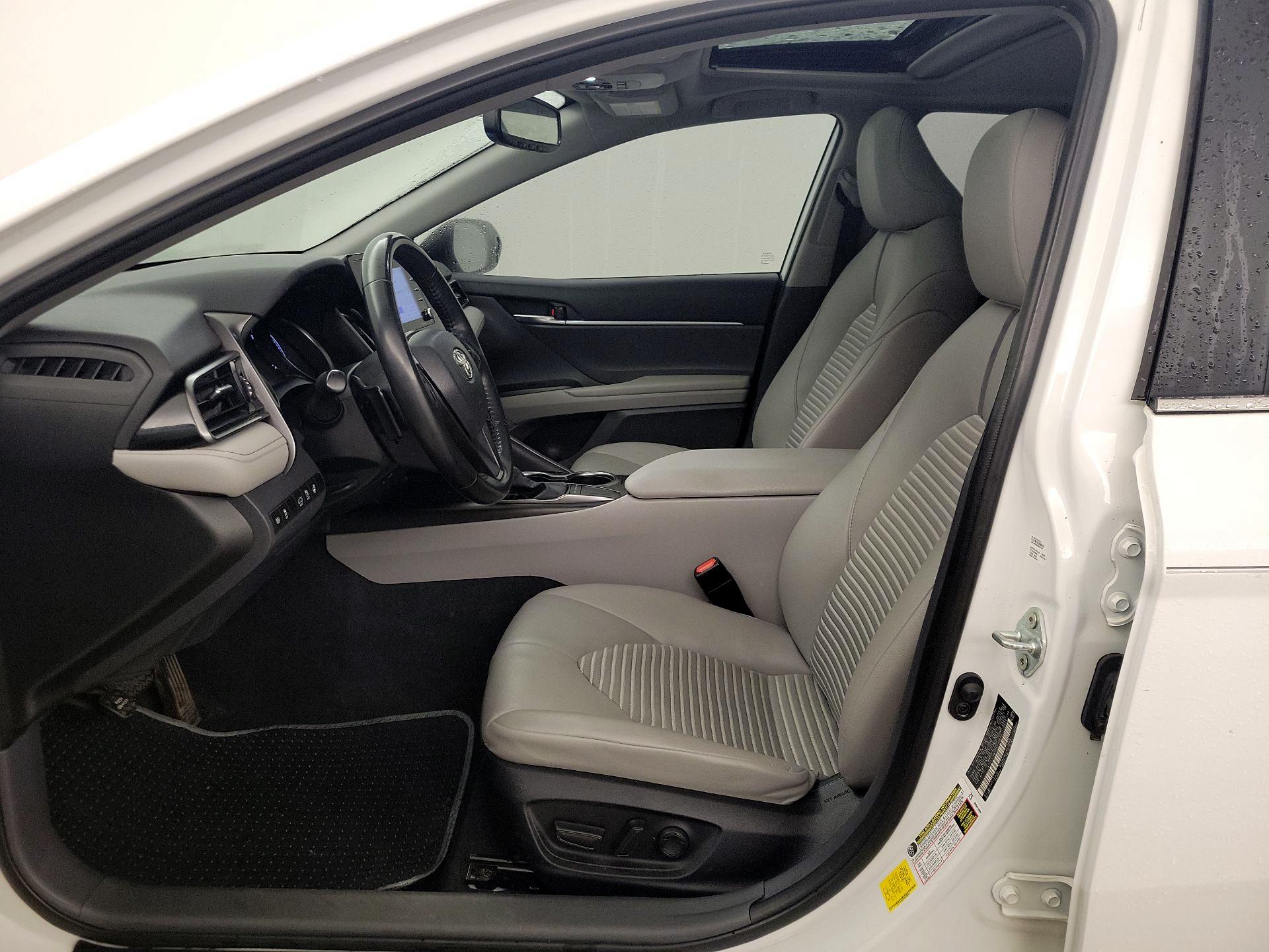 Thumbnail: 2023 Toyota Camry - 11