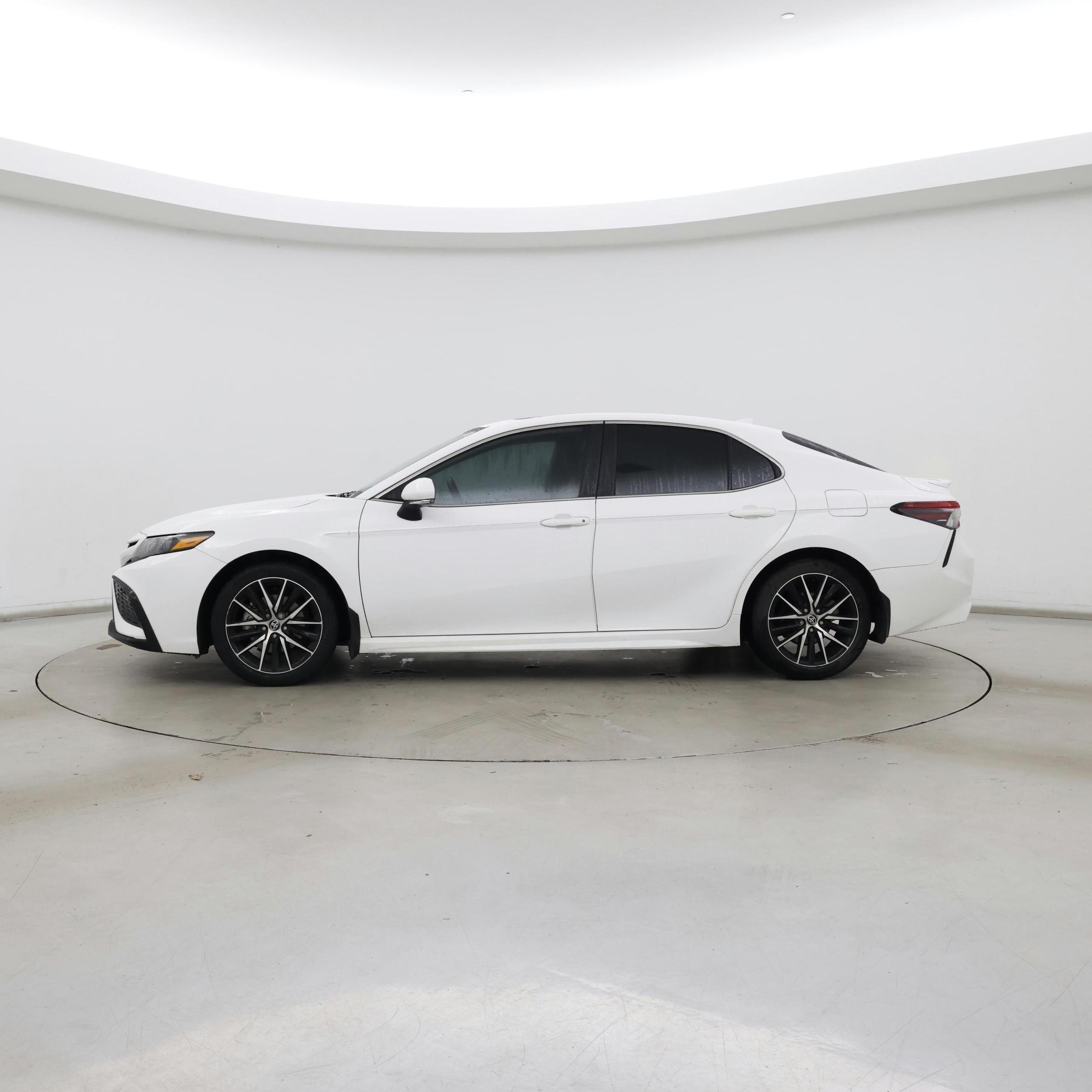 Thumbnail: 2023 Toyota Camry - 3