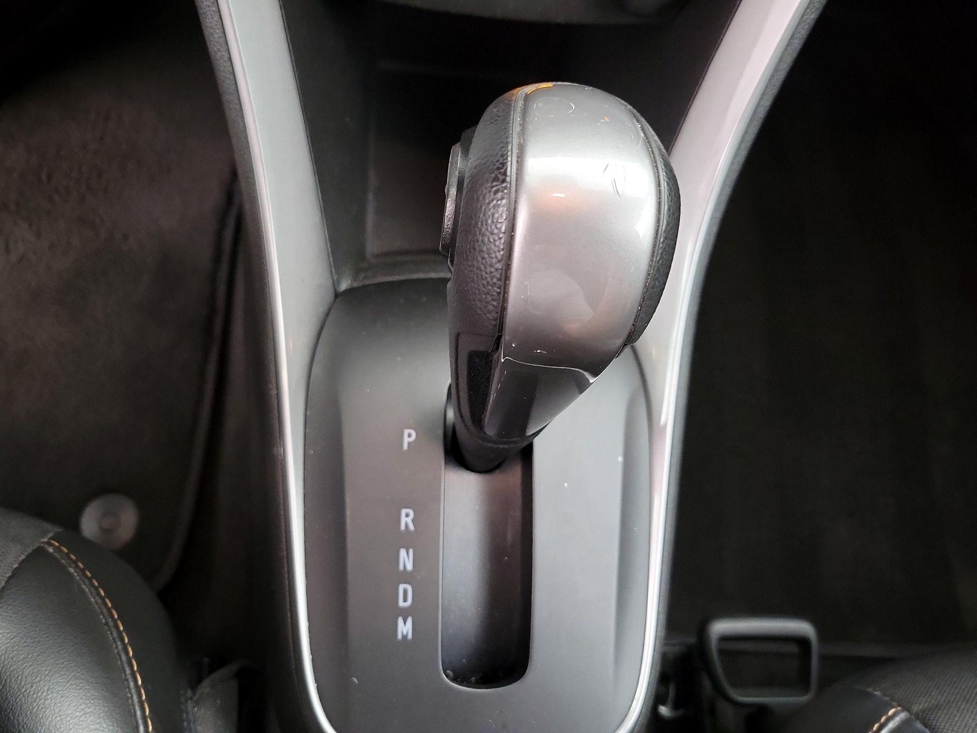 Thumbnail: 2021 Chevrolet Trax - 17
