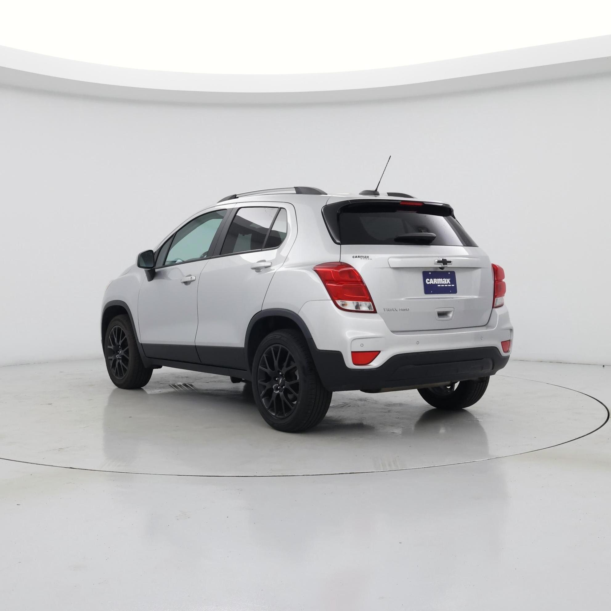Thumbnail: 2021 Chevrolet Trax - 2
