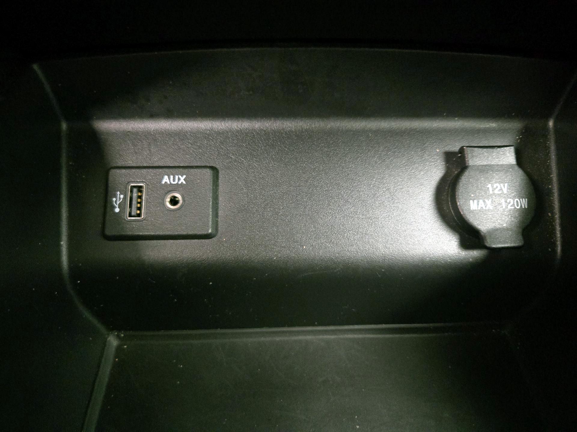 Thumbnail: 2018 Nissan Altima - 18