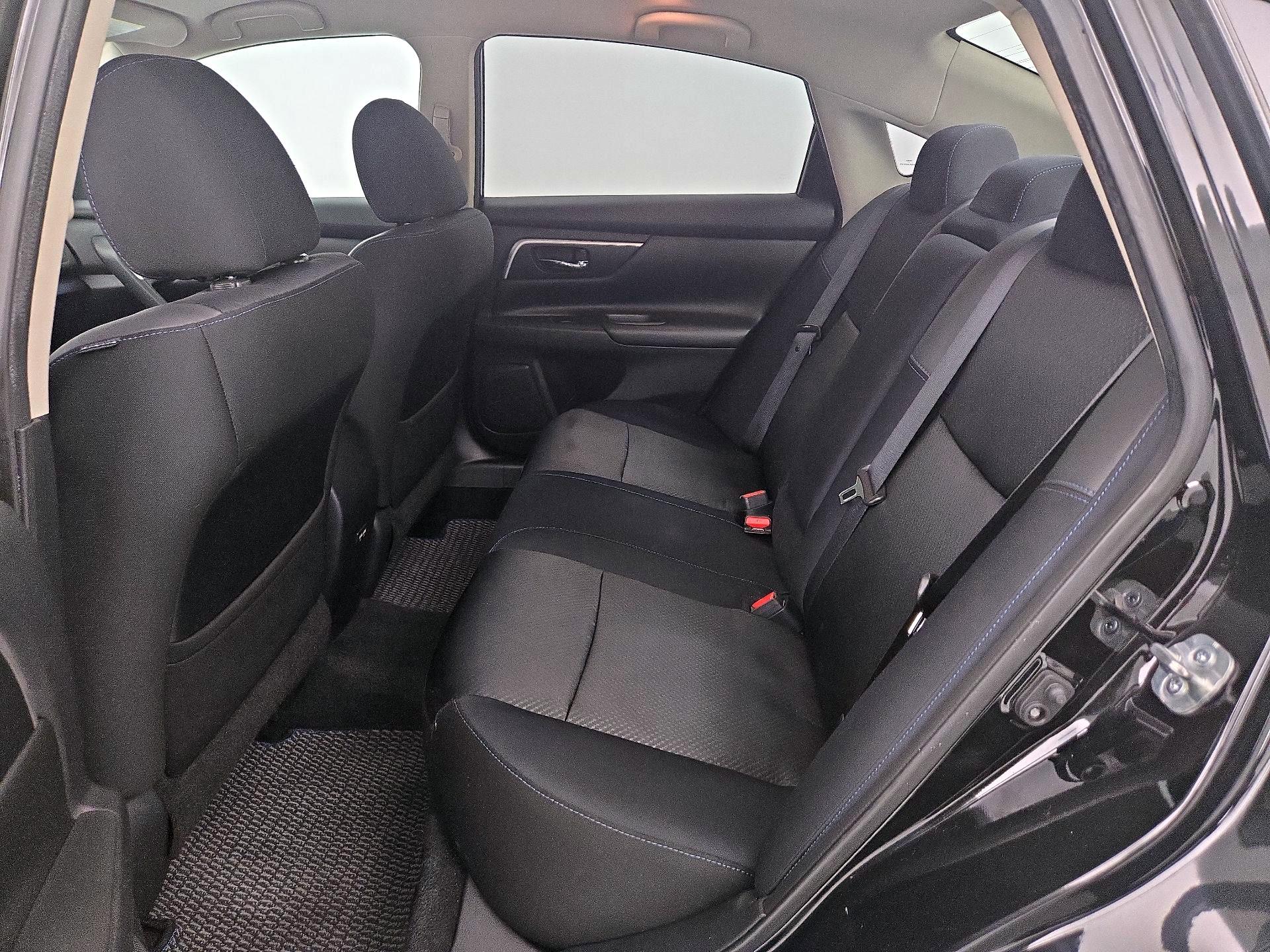 Thumbnail: 2018 Nissan Altima - 19