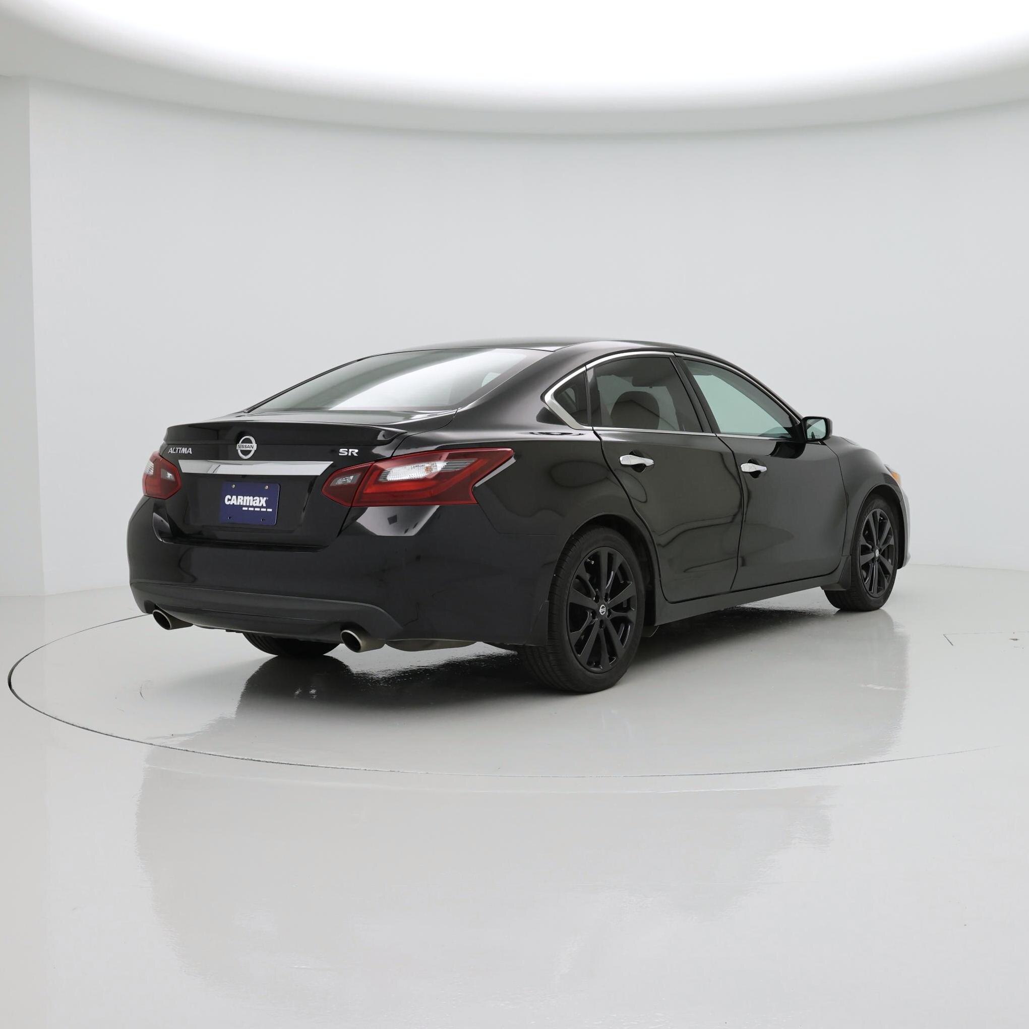 Thumbnail: 2018 Nissan Altima - 8