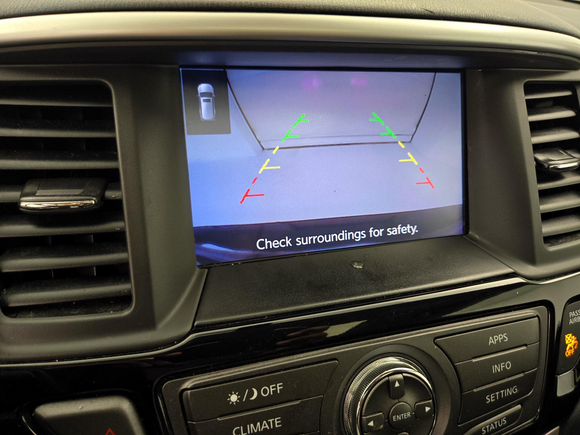 Thumbnail: 2017 Nissan Pathfinder - 14