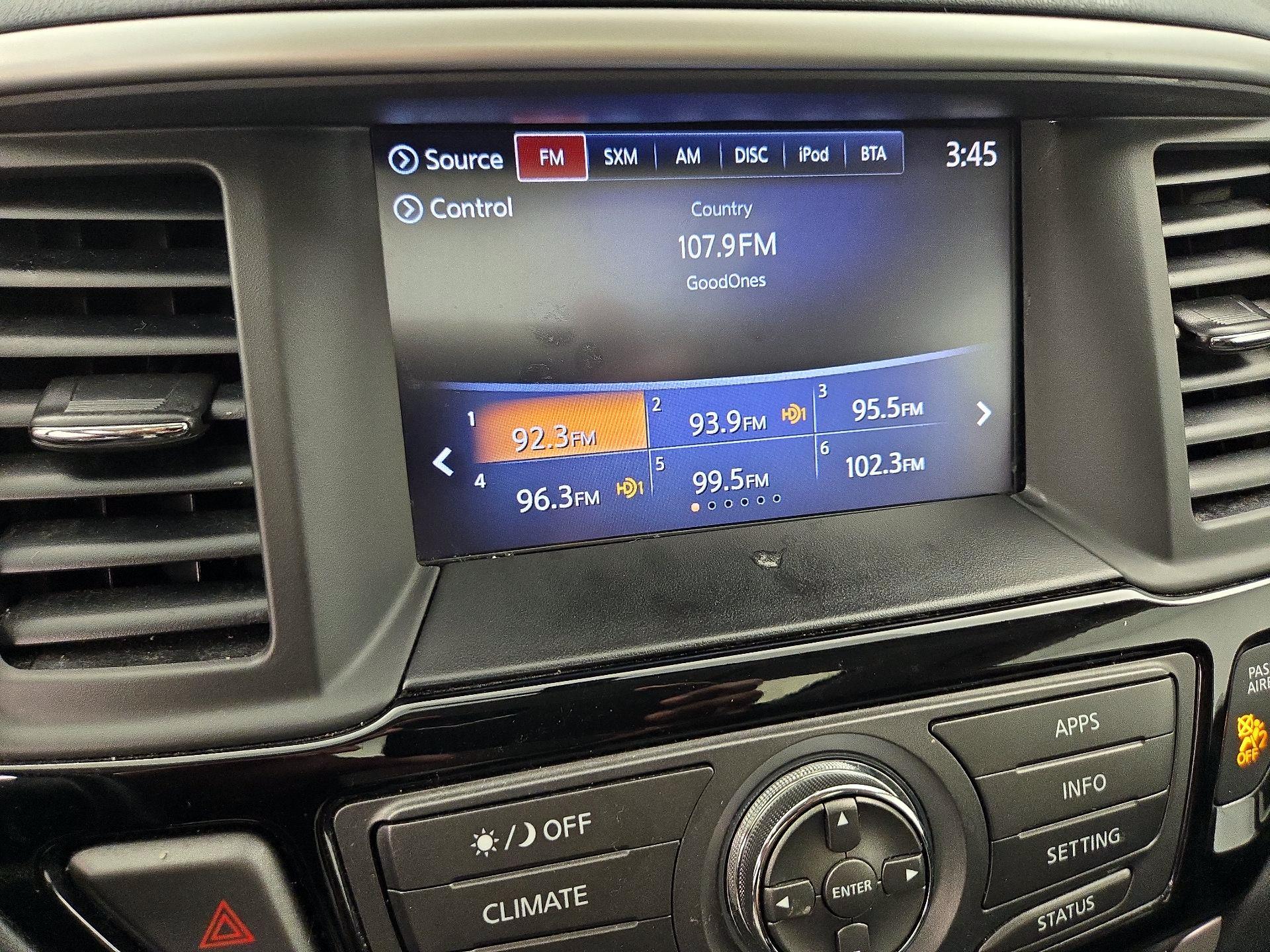 Thumbnail: 2017 Nissan Pathfinder - 15