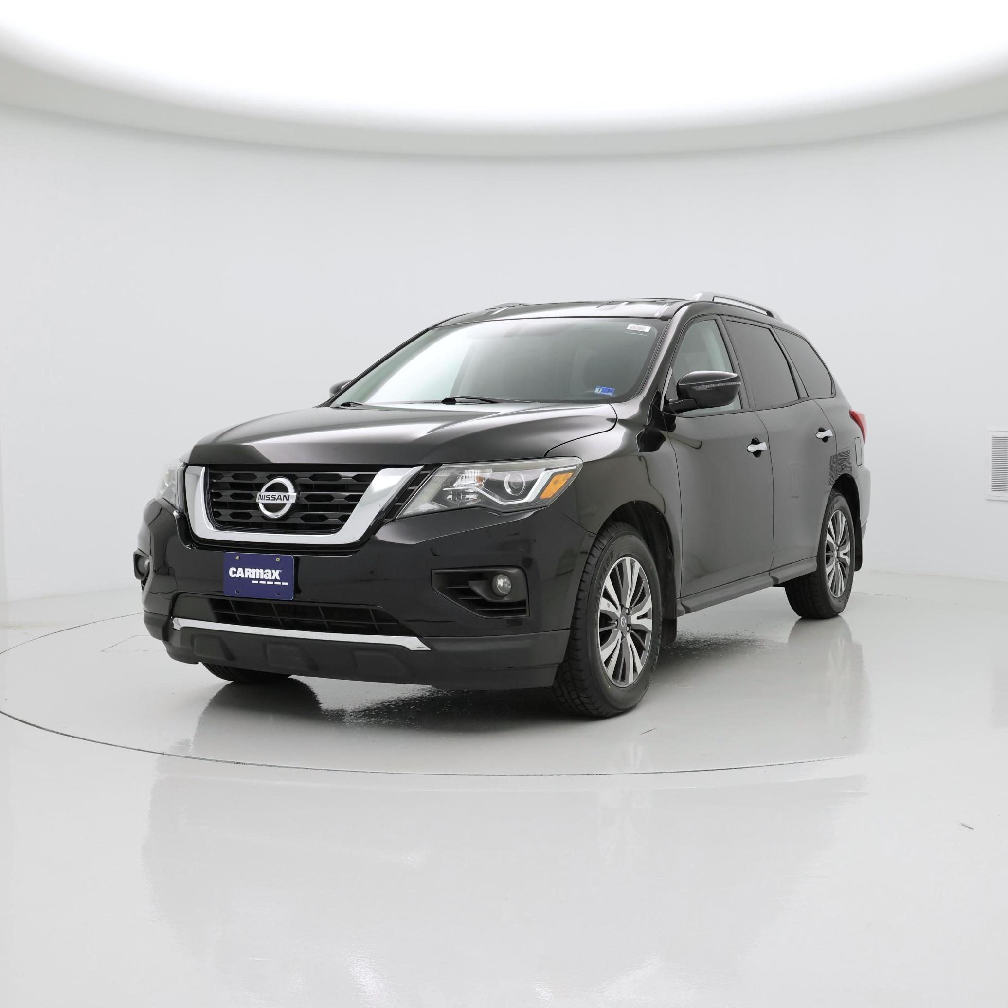 Thumbnail: 2017 Nissan Pathfinder - 4