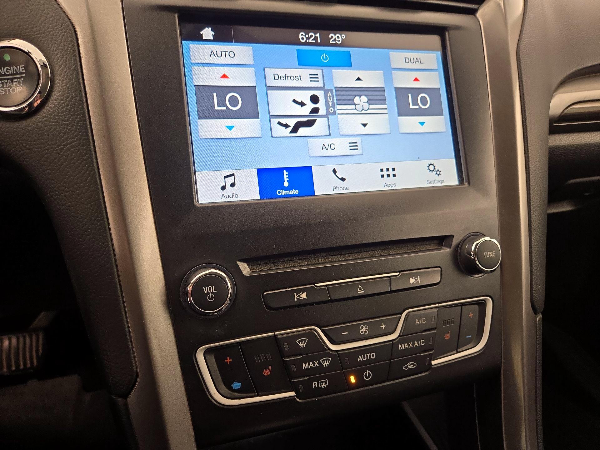 Thumbnail: 2018 Ford Fusion - 16