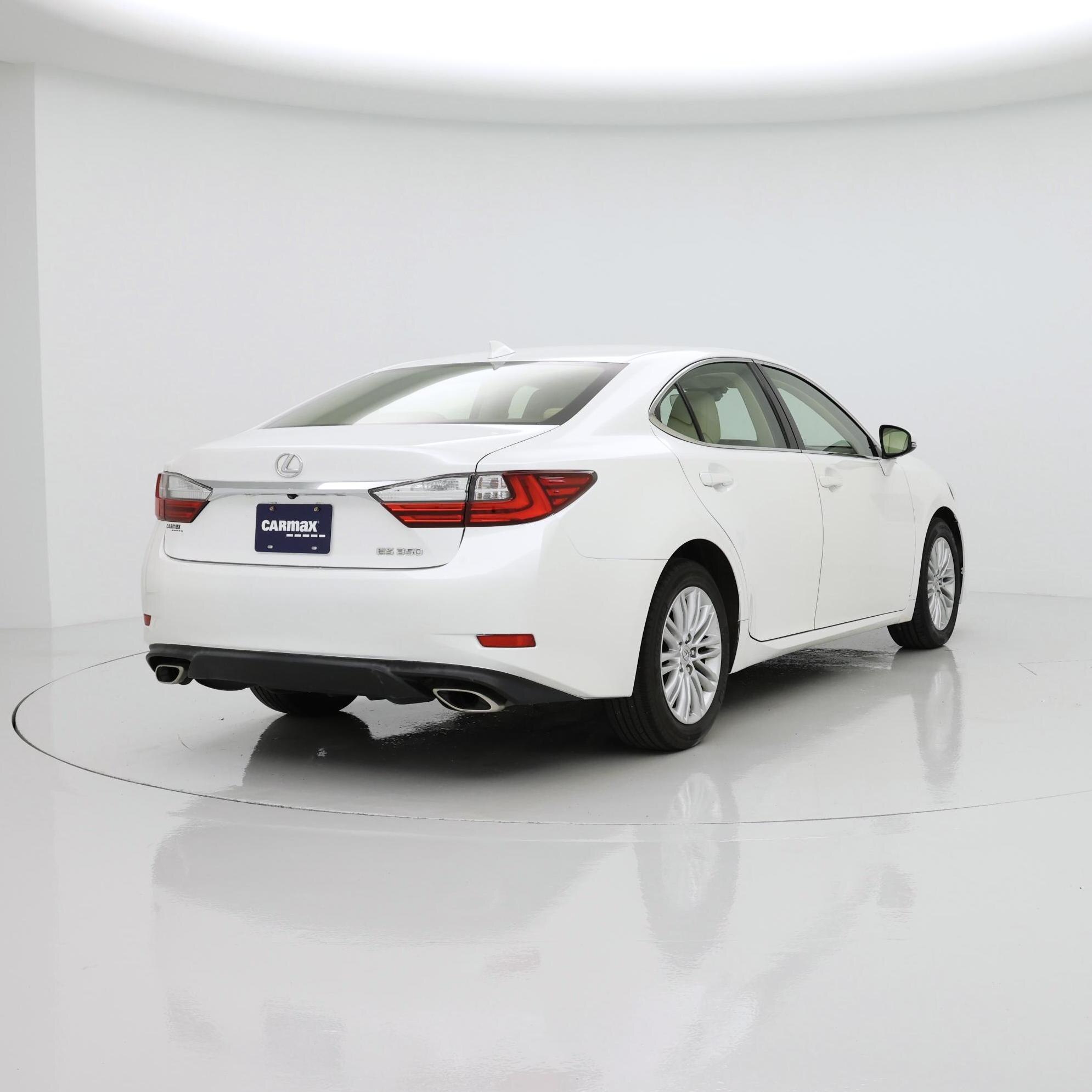 Thumbnail: 2017 Lexus ES - 8