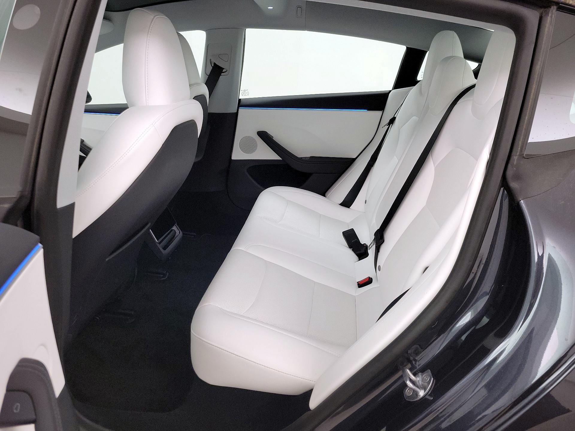 Thumbnail: 2025 Tesla Model 3 - 20