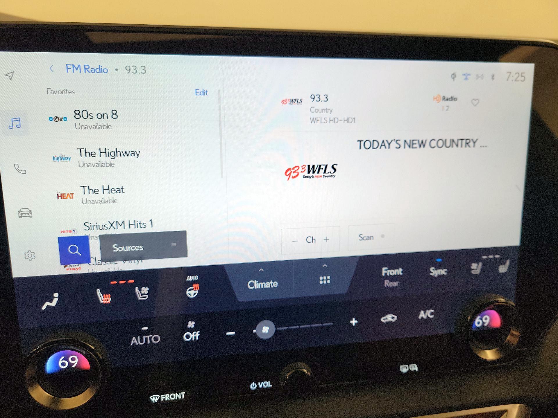 Thumbnail: 2023 Lexus RX - 15