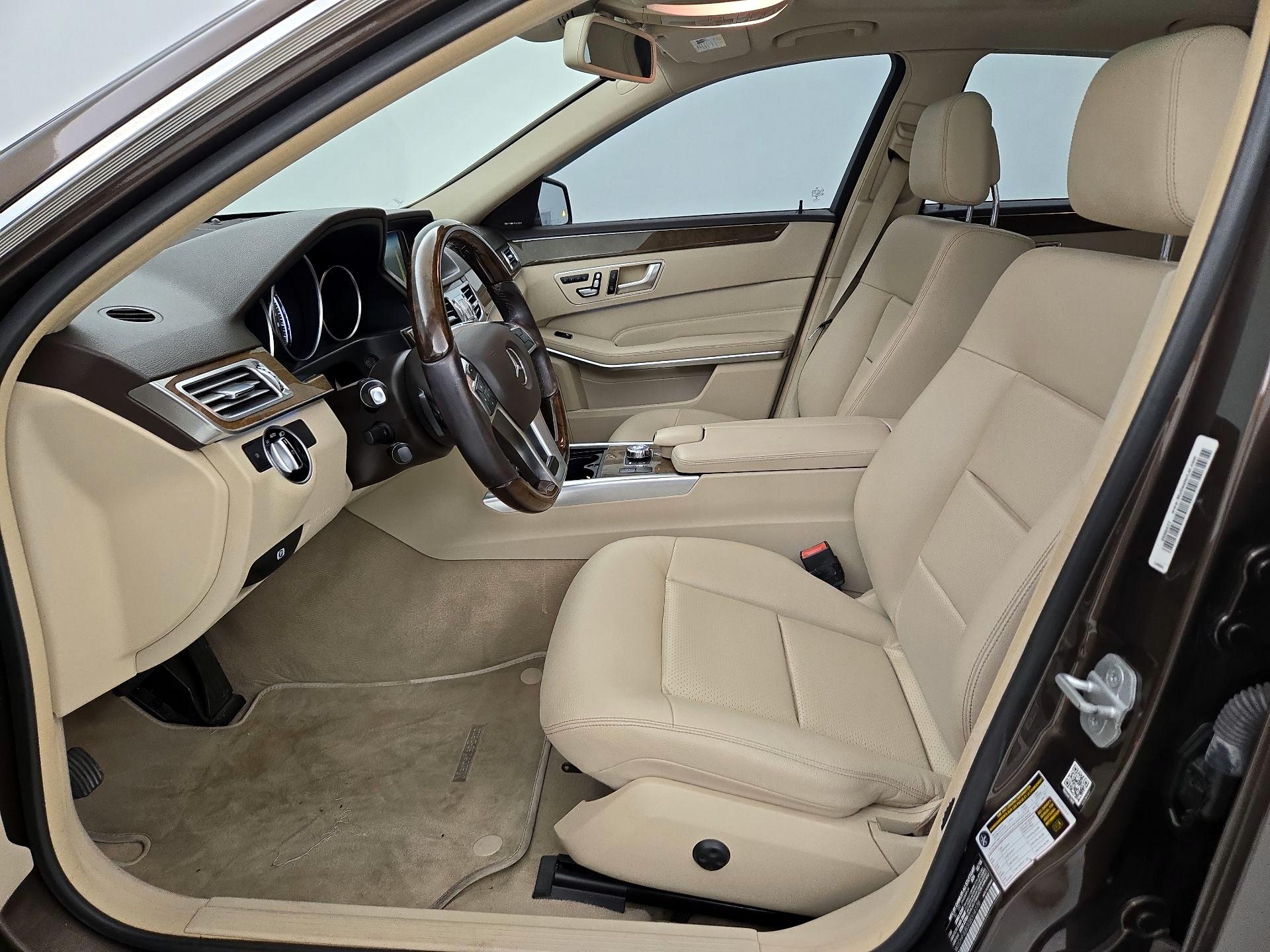 Thumbnail: 2016 Mercedes-Benz E-Class - 11