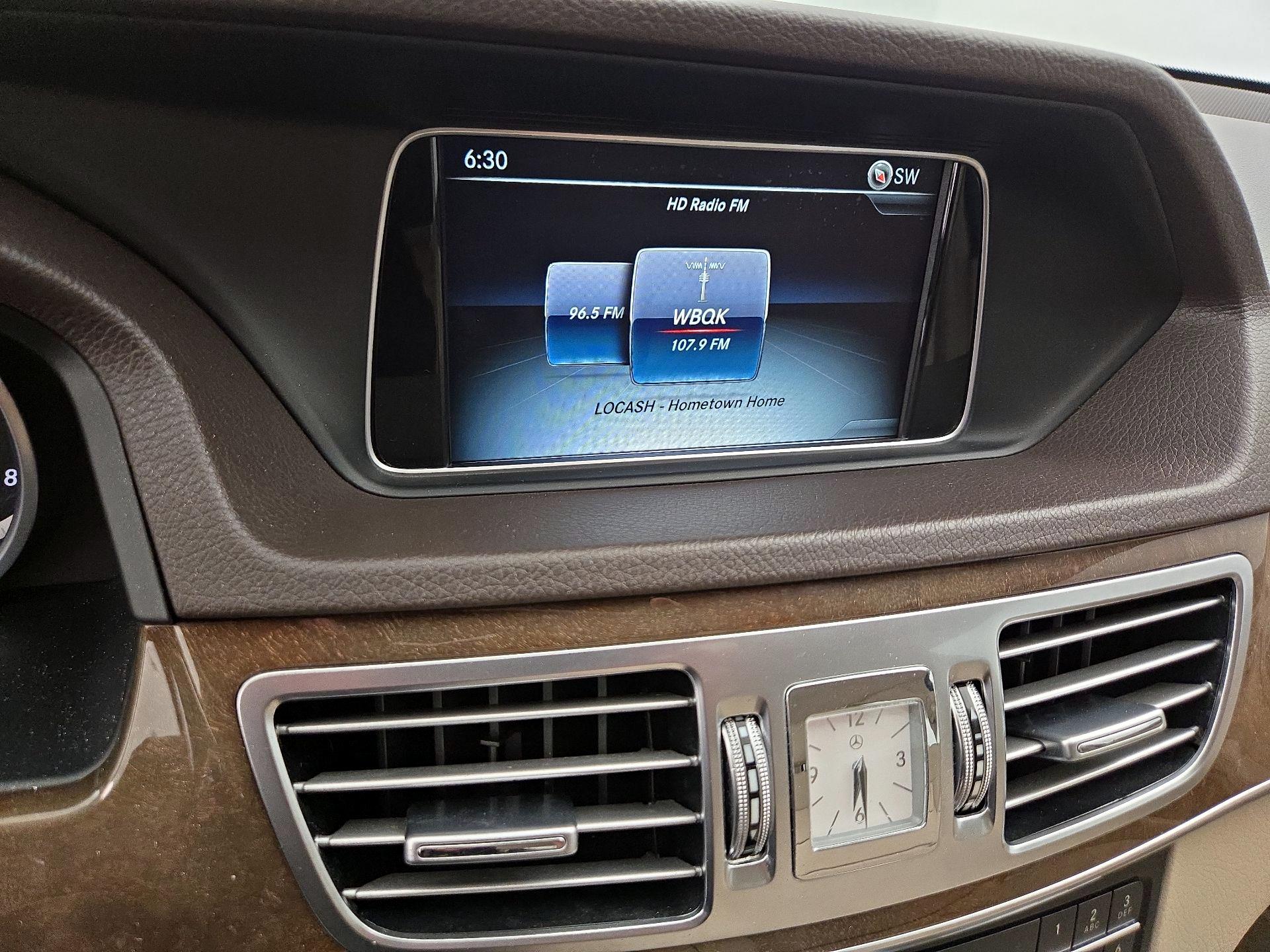 Thumbnail: 2016 Mercedes-Benz E-Class - 16