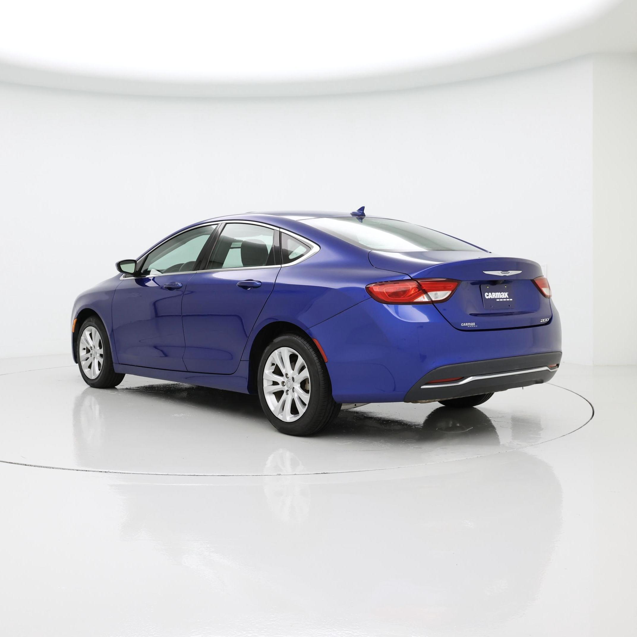 Thumbnail: 2016 Chrysler 200 - 2