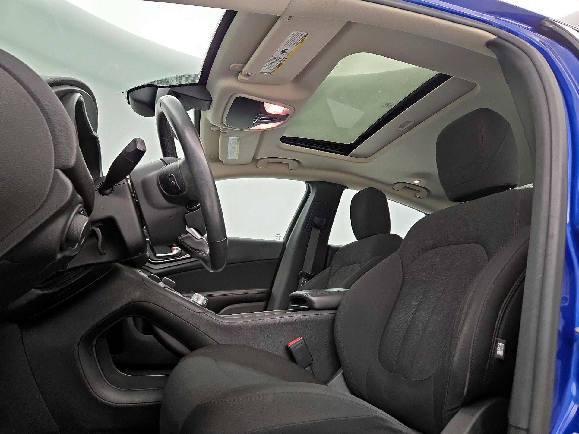 Thumbnail: 2016 Chrysler 200 - 19