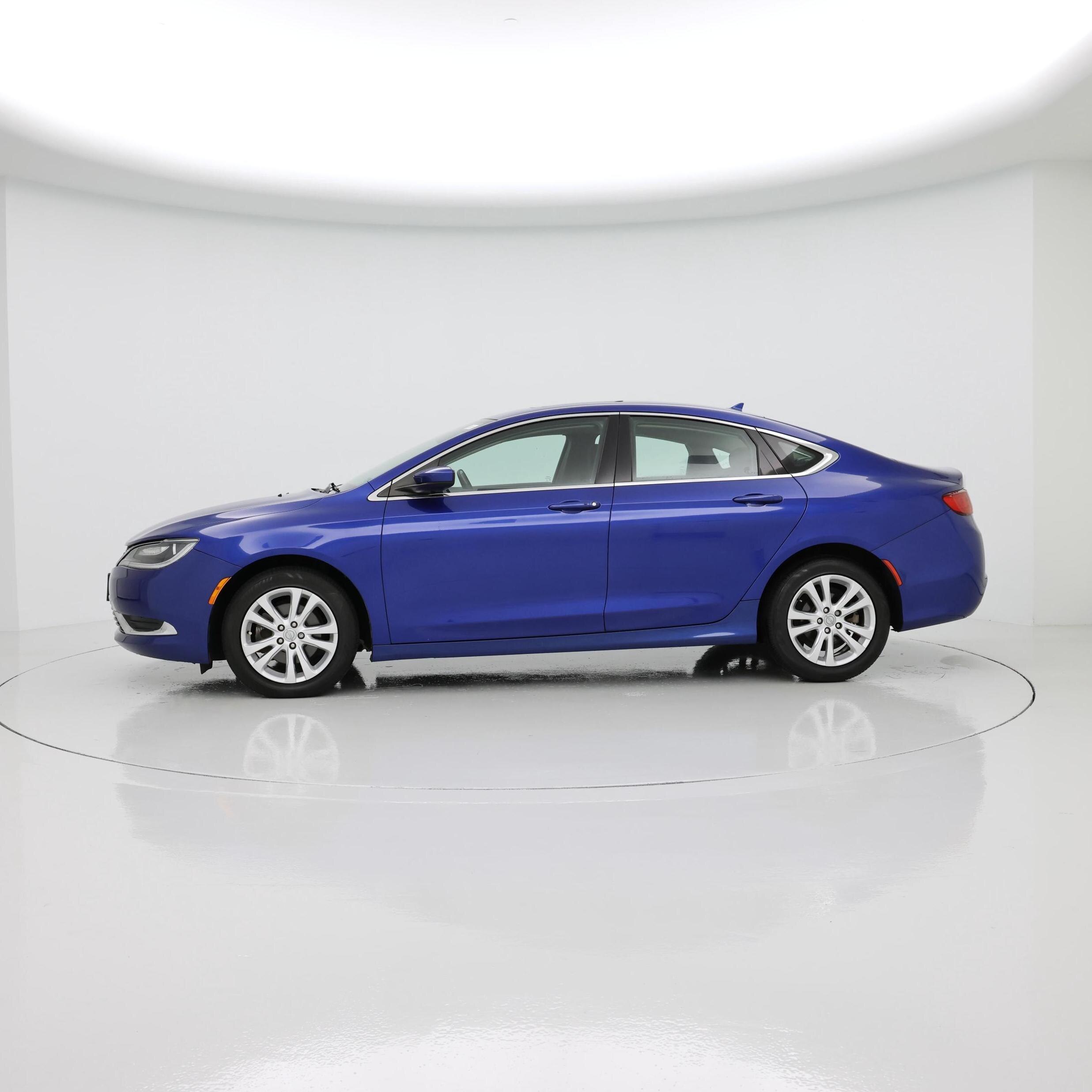 Thumbnail: 2016 Chrysler 200 - 3