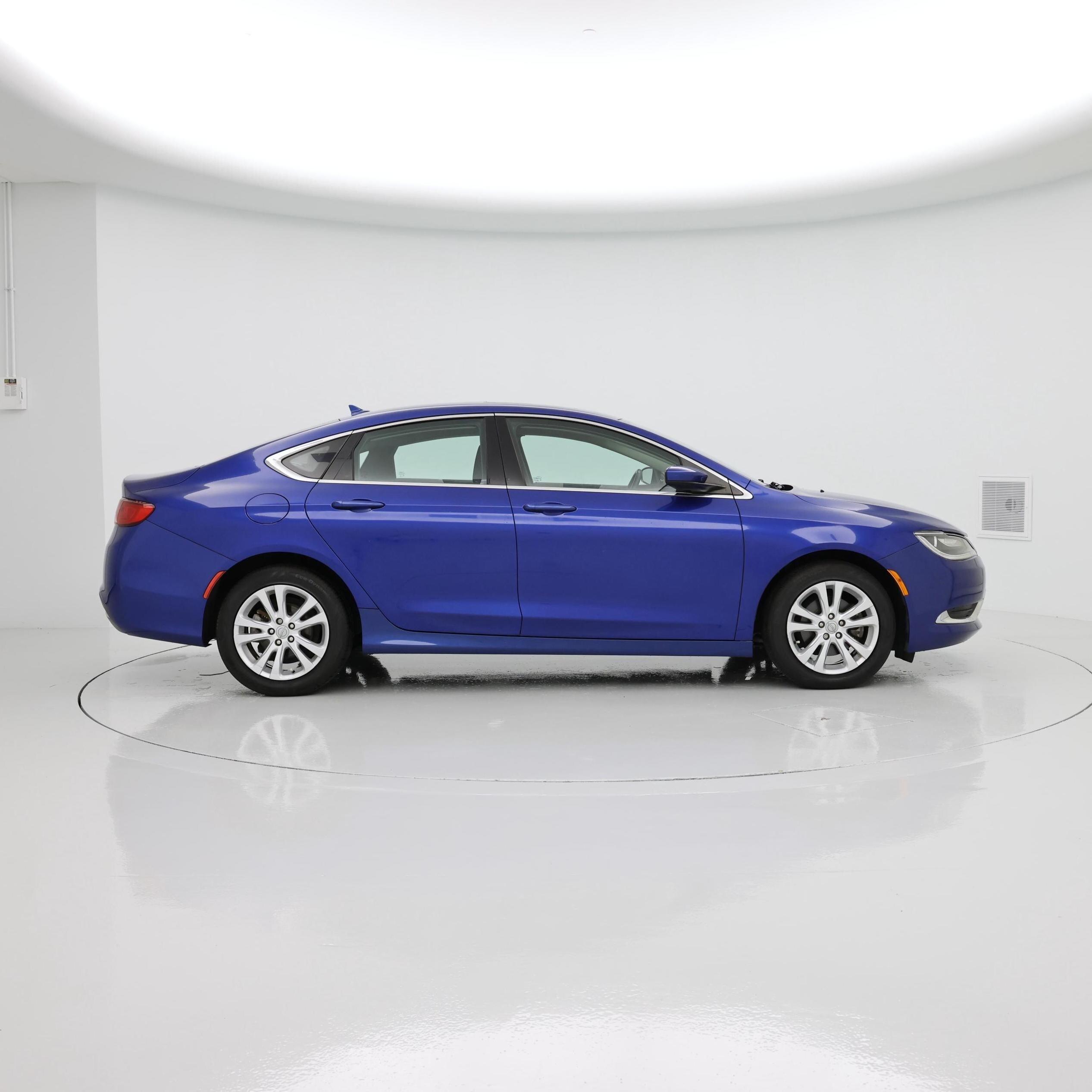 Thumbnail: 2016 Chrysler 200 - 7